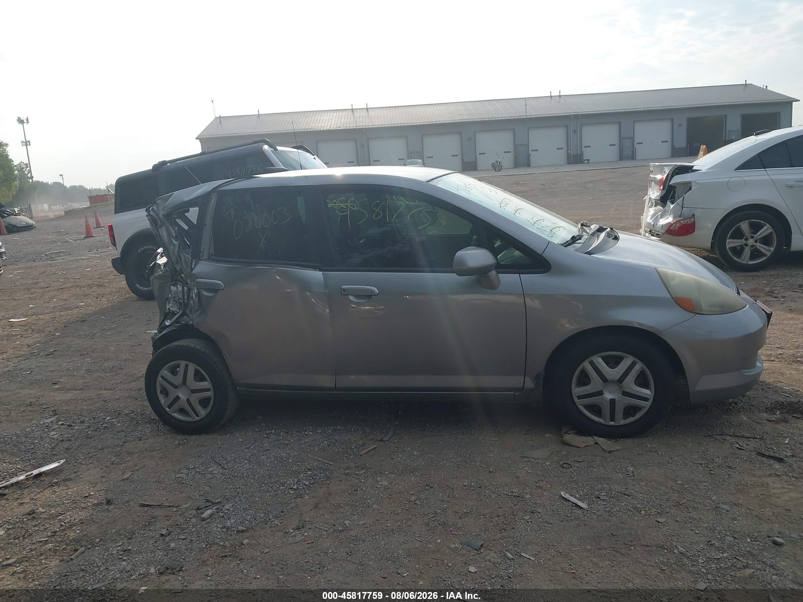 2008 Honda Fit   Серебряный vin: JHMGD38428S020003