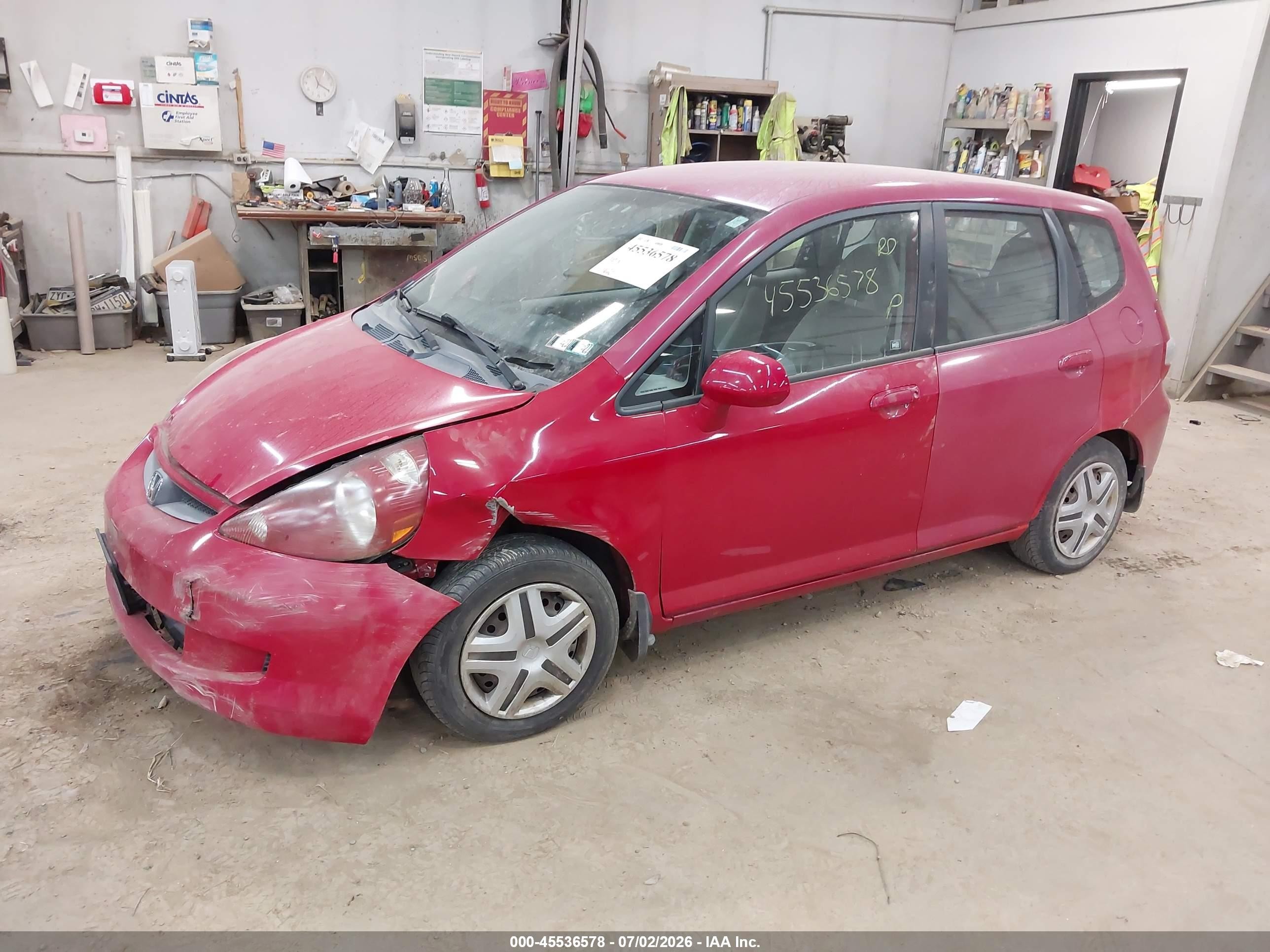 2007 Honda Fit   Red vin: JHMGD38437S021367