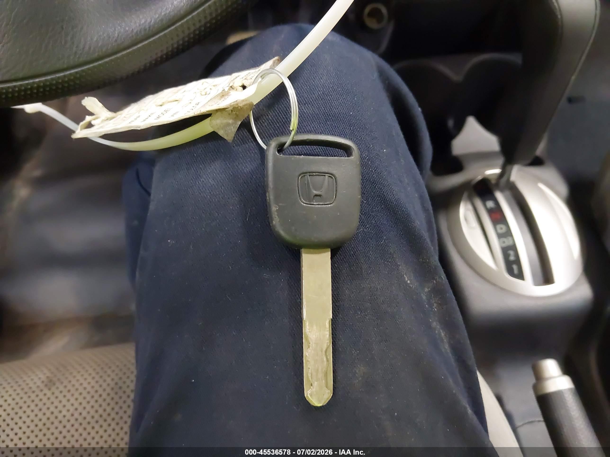 2007 Honda Fit   Red vin: JHMGD38437S021367