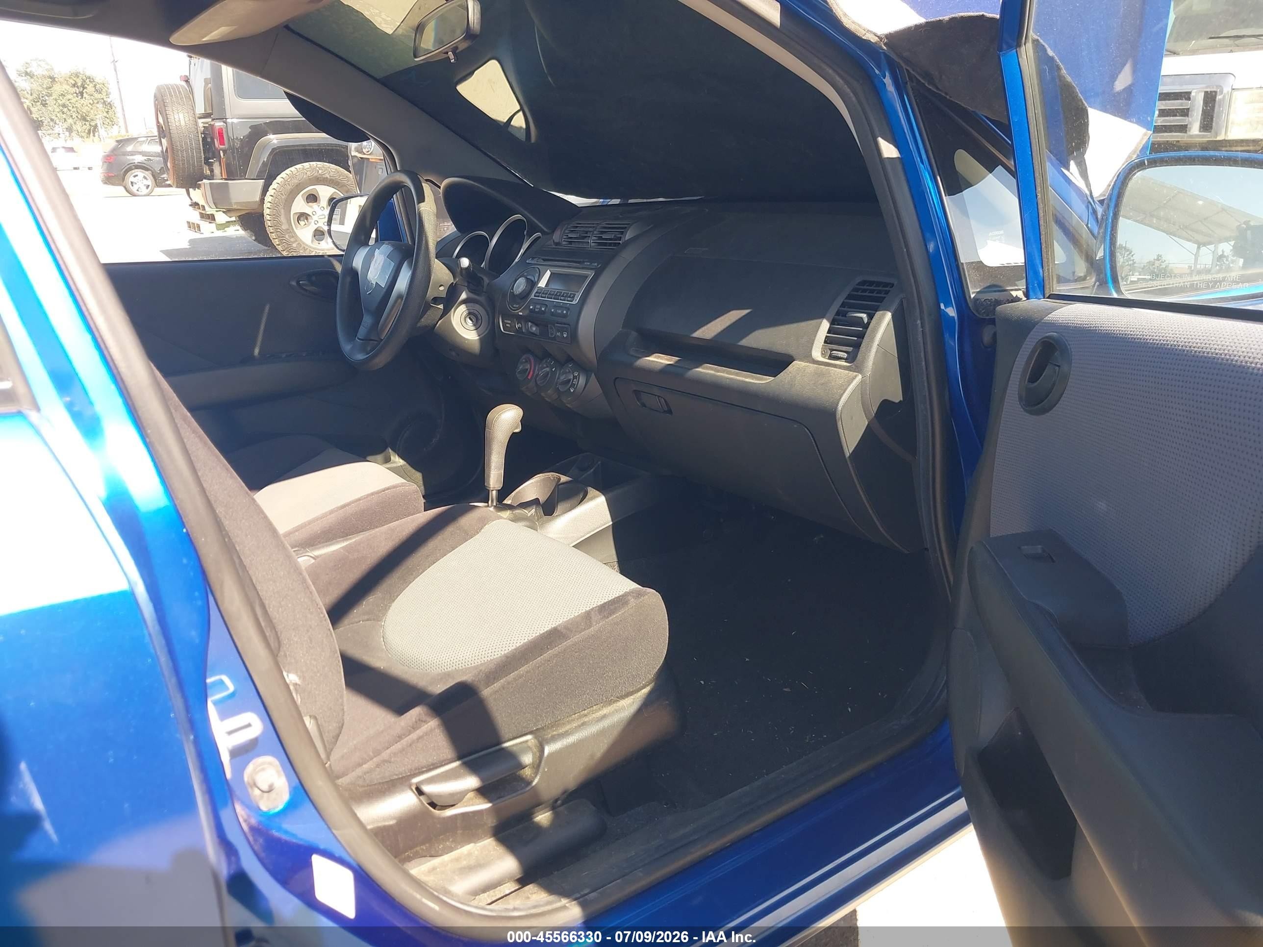 2007 Honda Fit   Blue vin: JHMGD38437S029291