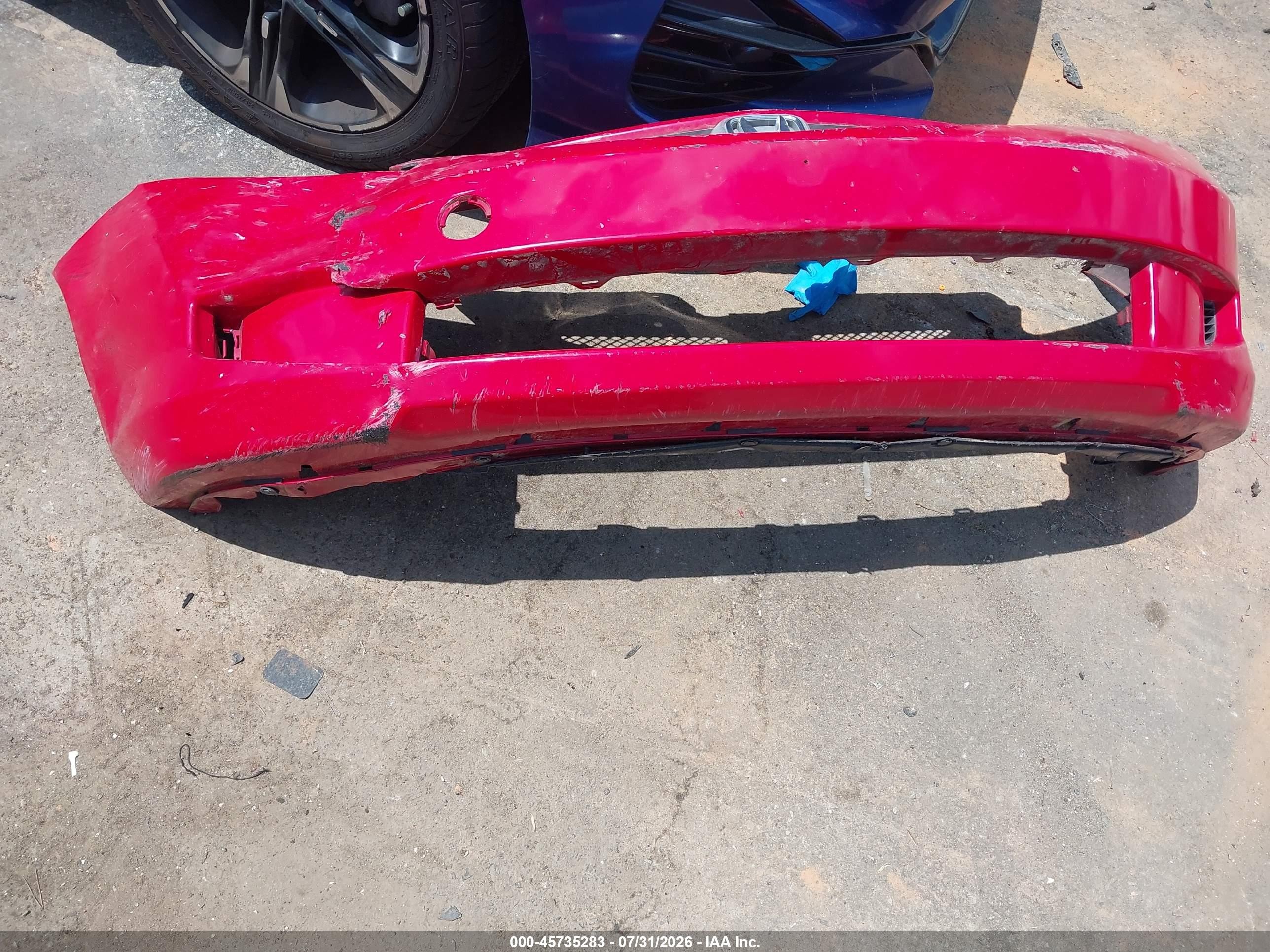 2008 Honda Fit   Red vin: JHMGD38438S000195