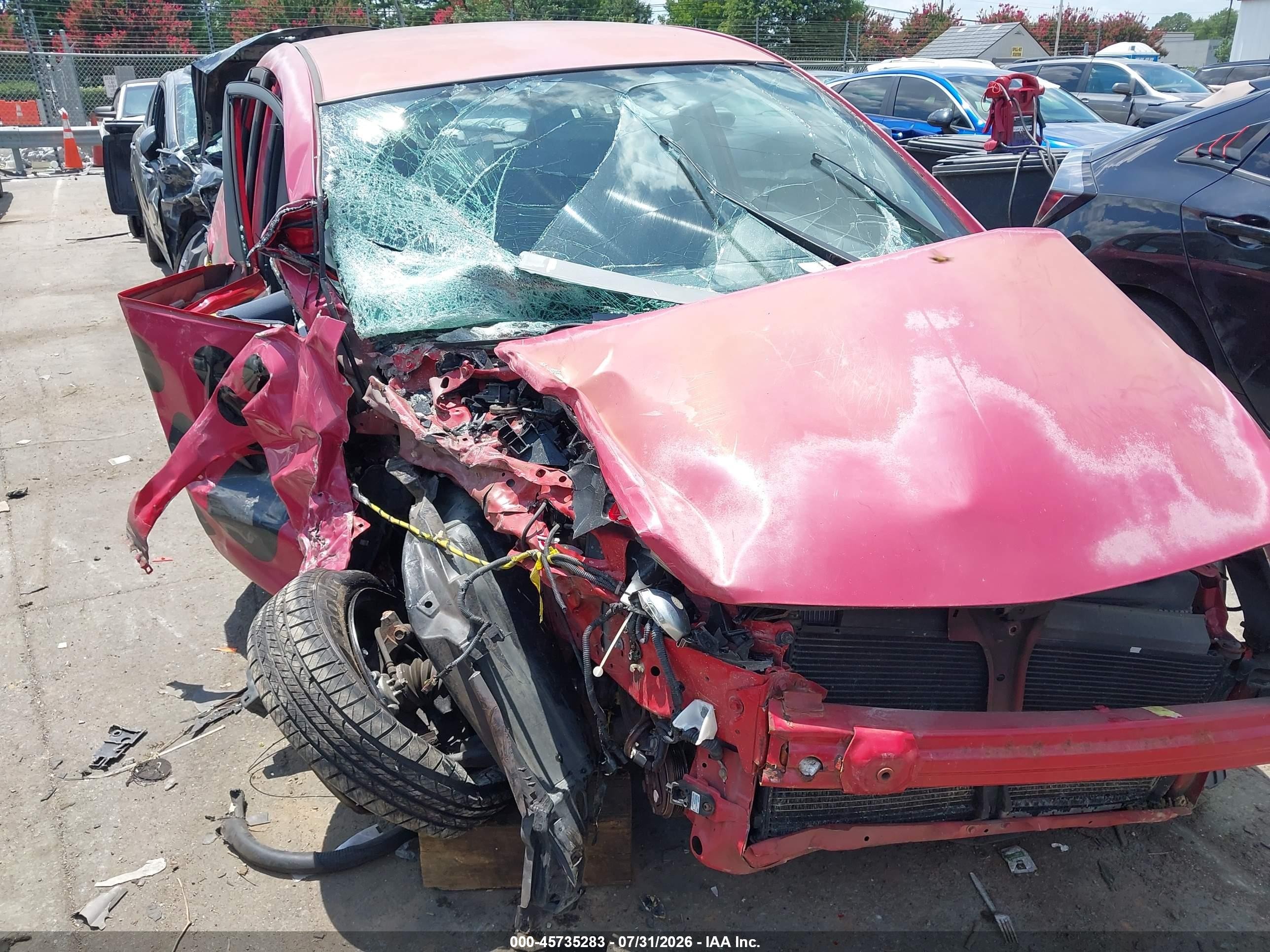2008 Honda Fit   Red vin: JHMGD38438S000195