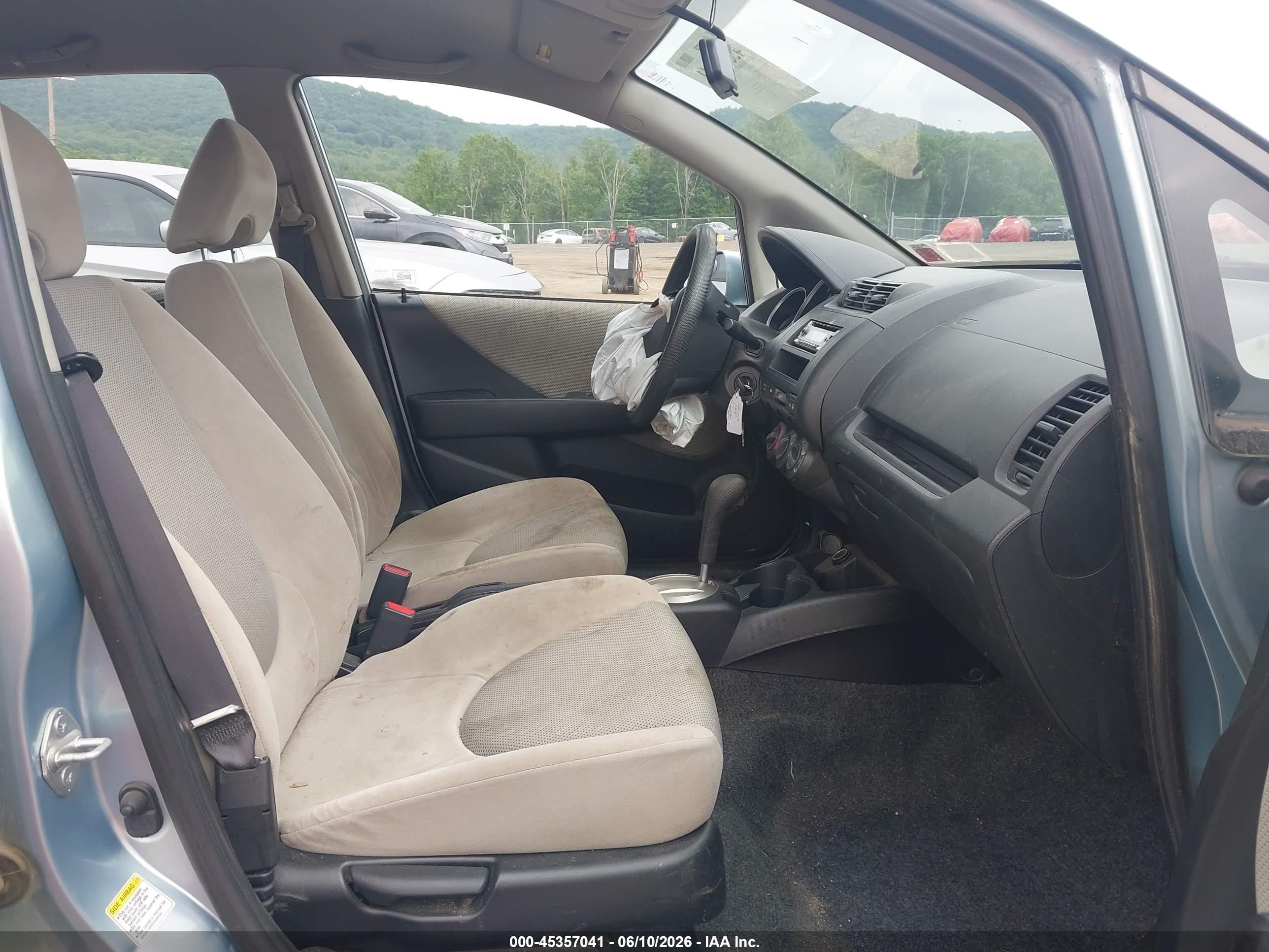 2007 Honda Fit   Blue vin: JHMGD38457S007065