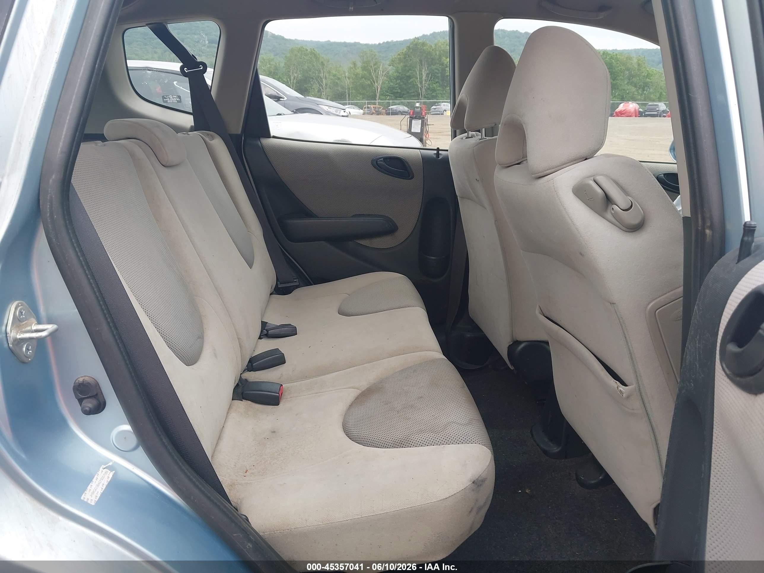 2007 Honda Fit   Blue vin: JHMGD38457S007065