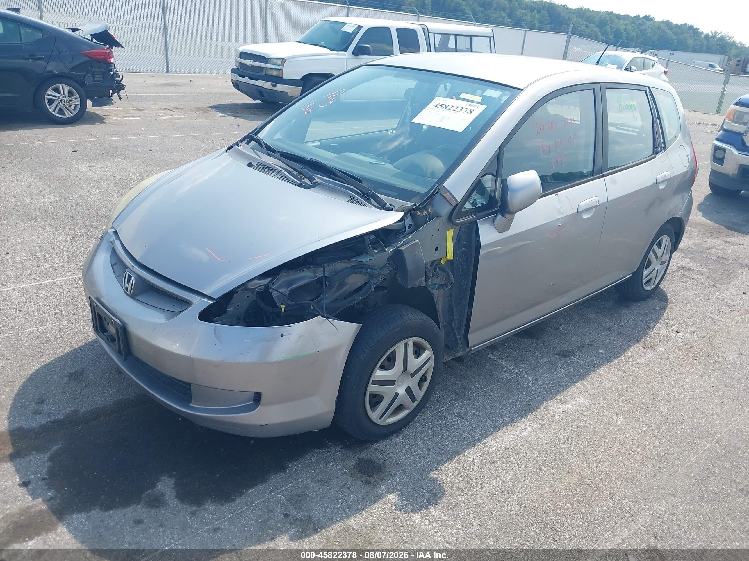 2007 Honda Fit   Silver vin: JHMGD38457S012007