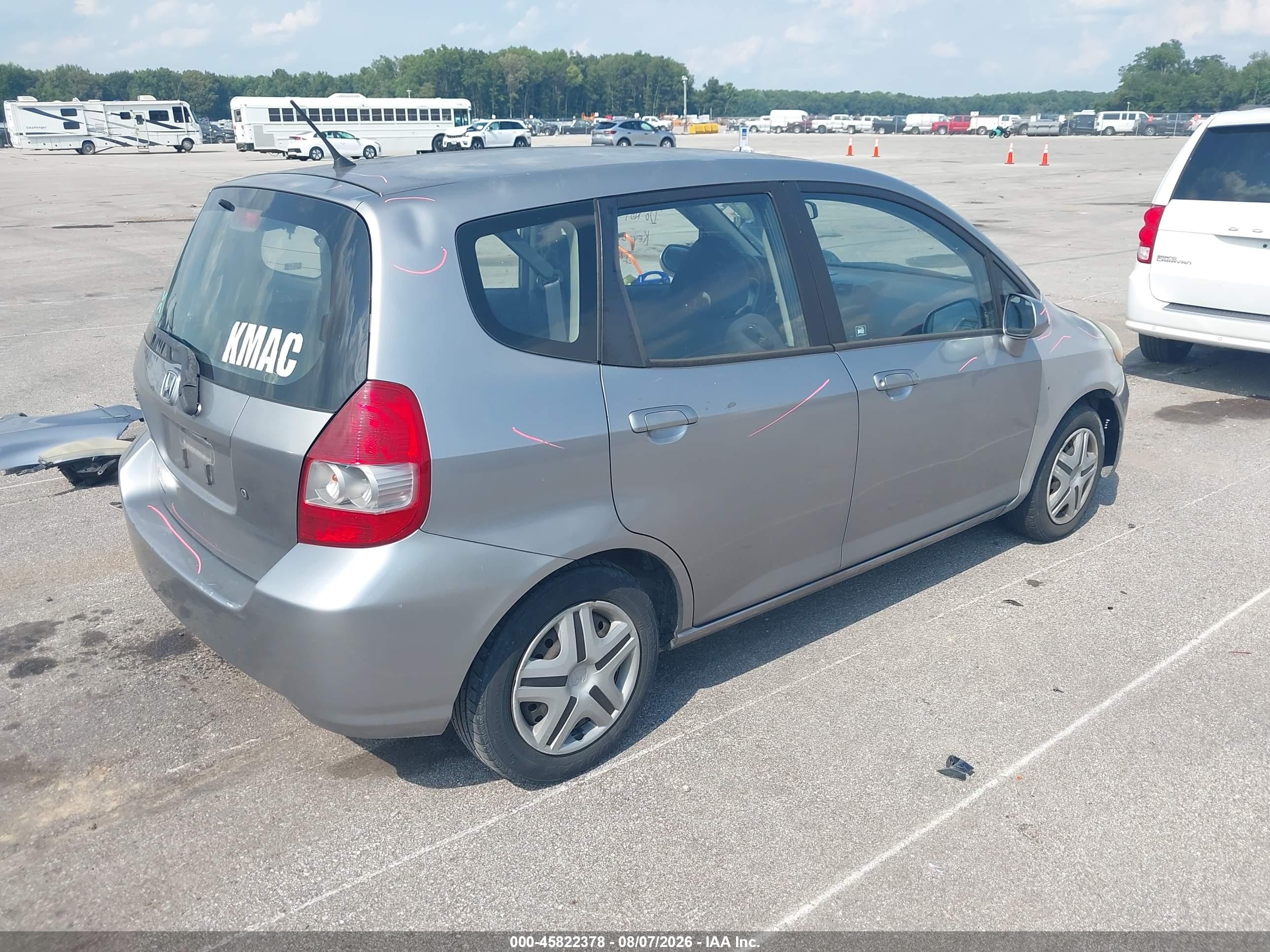 2007 Honda Fit   Silver vin: JHMGD38457S012007