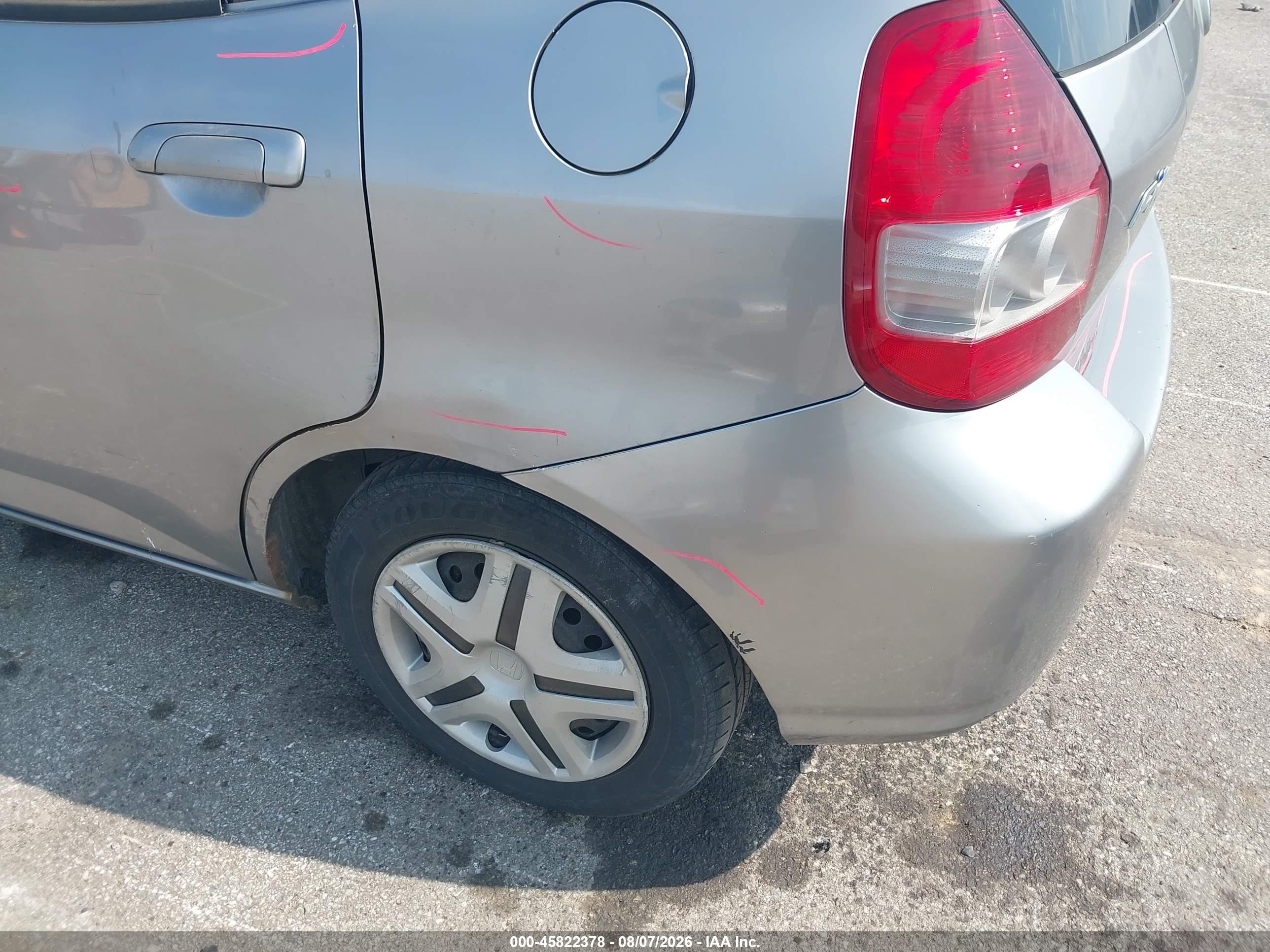 2007 Honda Fit   Silver vin: JHMGD38457S012007