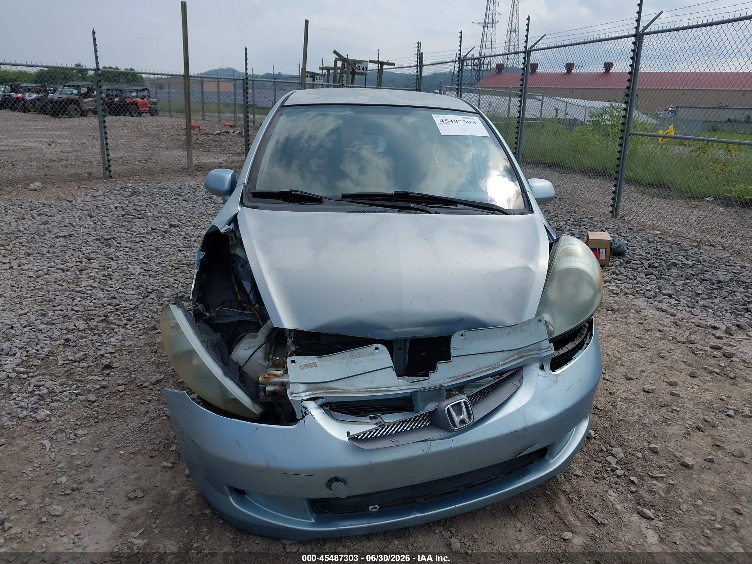 2007 Honda Fit   Light Blue vin: JHMGD38457S030118
