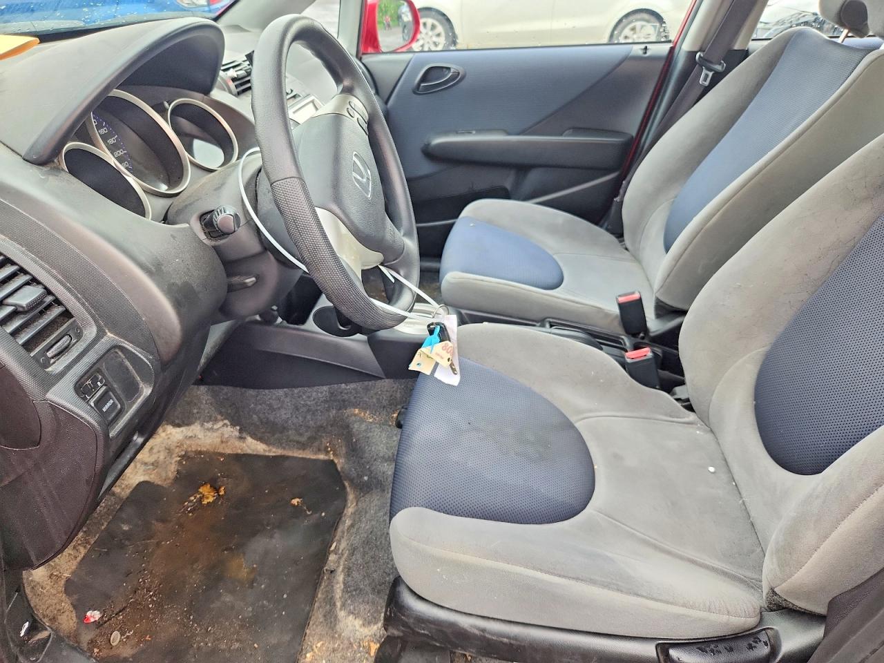 2007 Honda Fit Red vin: JHMGD38467S819006