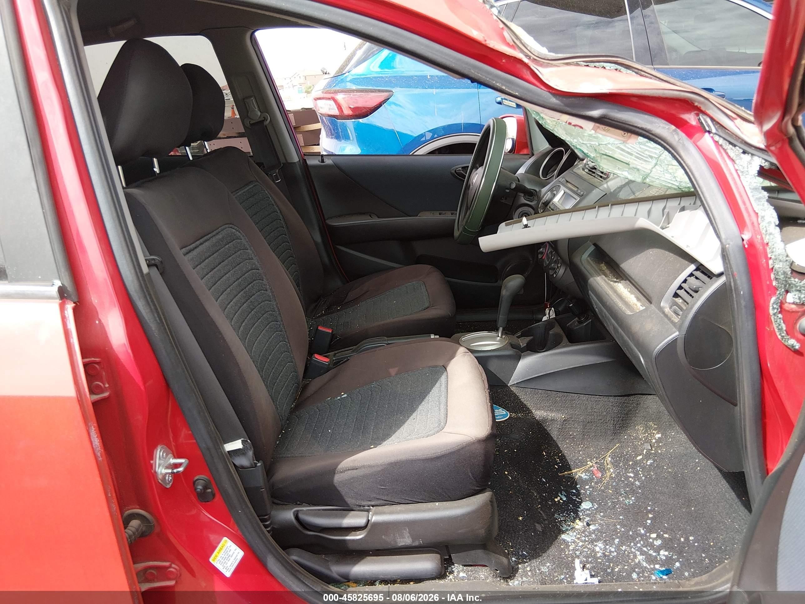 2008 Honda Fit   Красный vin: JHMGD38468S070628