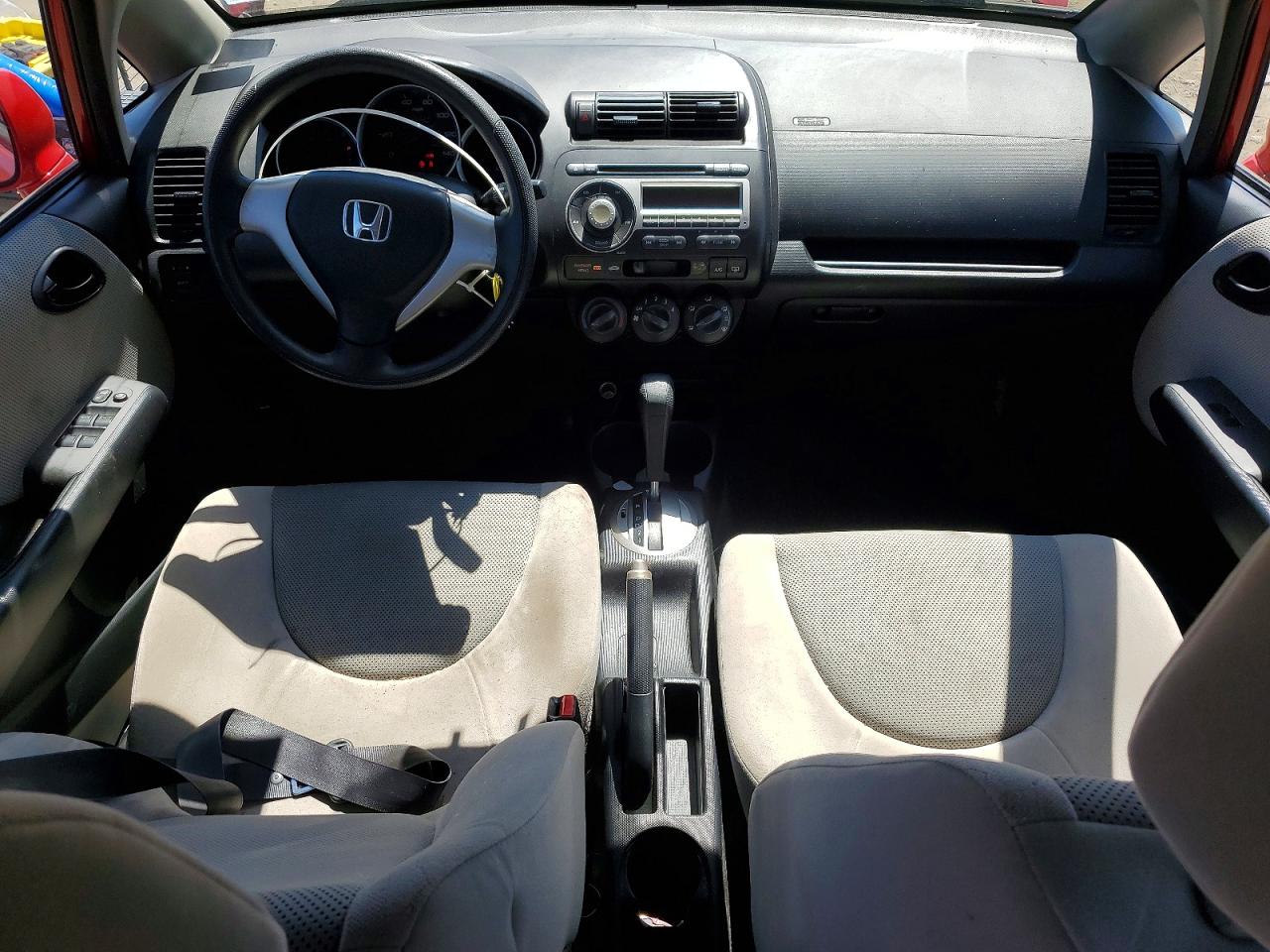 2007 Honda Fit Red vin: JHMGD38477S024014
