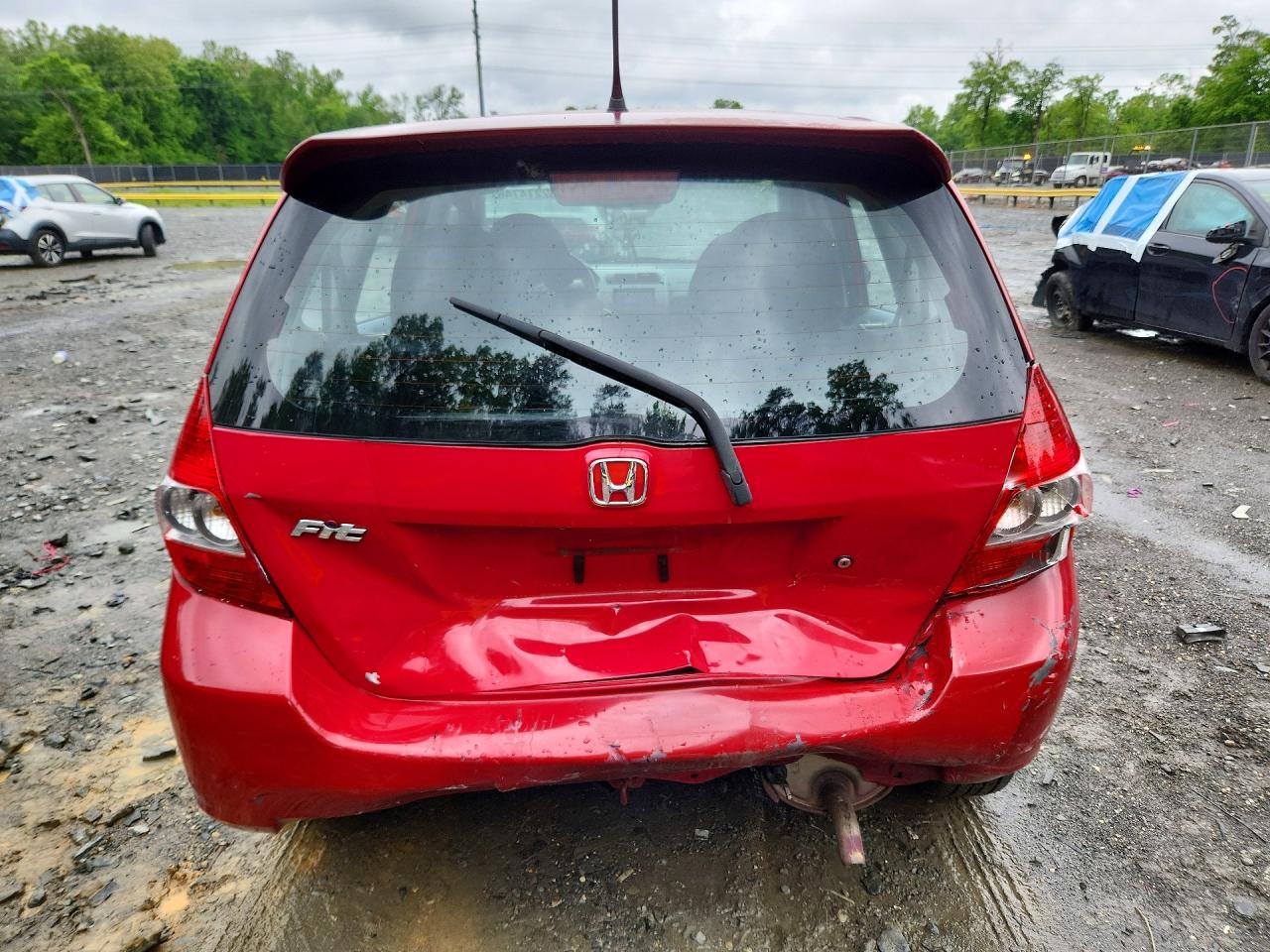 2008 Honda Fit Red vin: JHMGD38478S045124