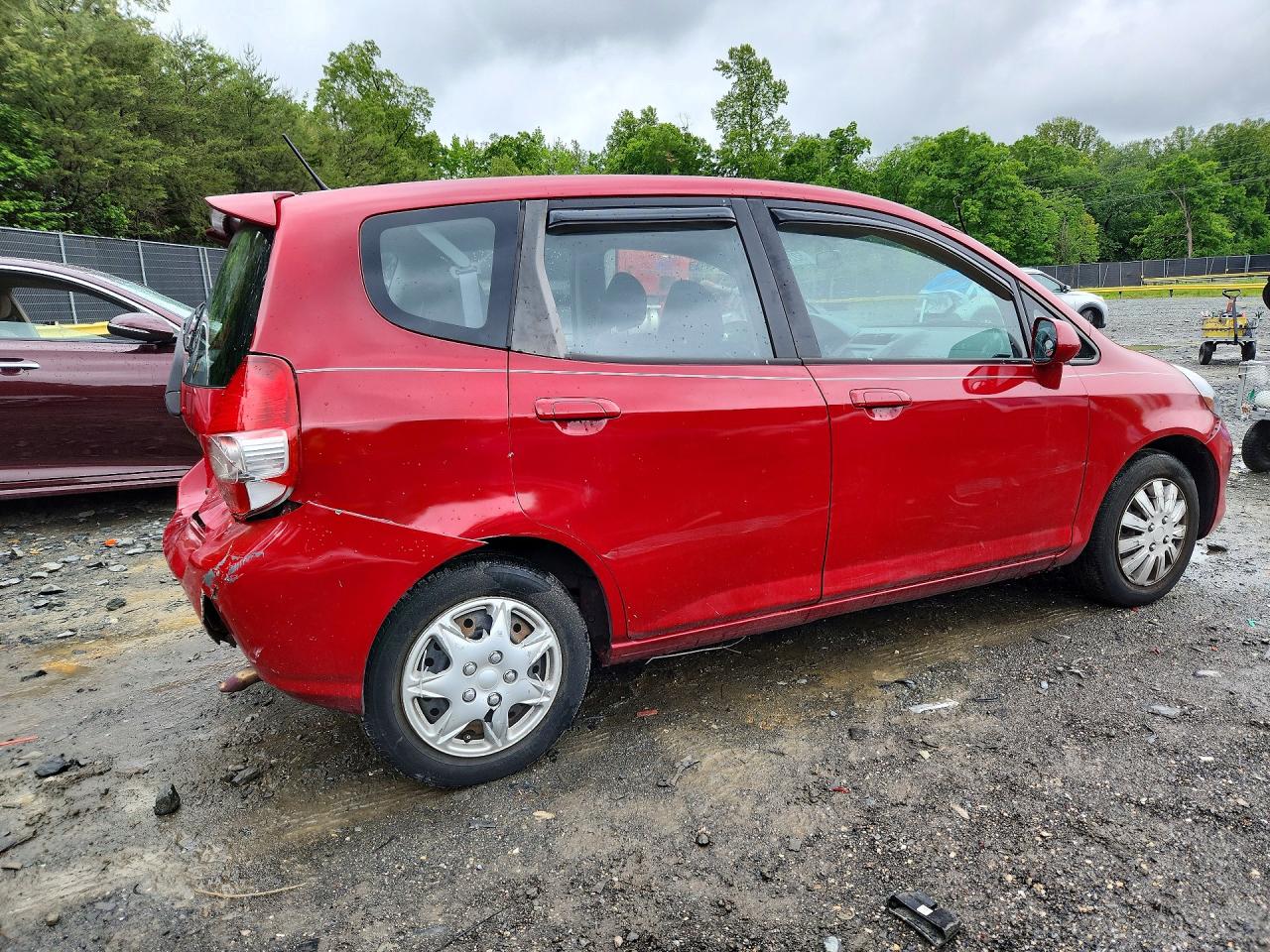 2008 Honda Fit Red vin: JHMGD38478S045124