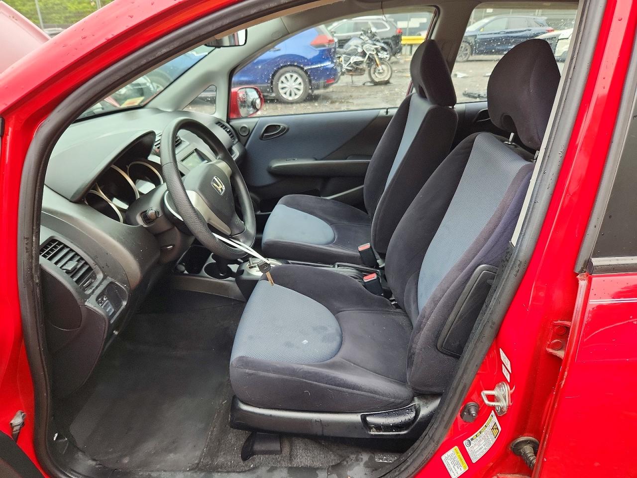 2008 Honda Fit Red vin: JHMGD38478S045124
