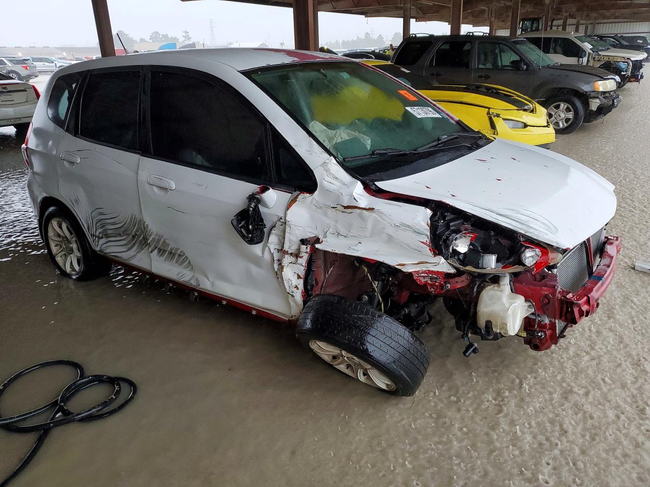 2008 Honda Fit Белый vin: JHMGD38488S045147