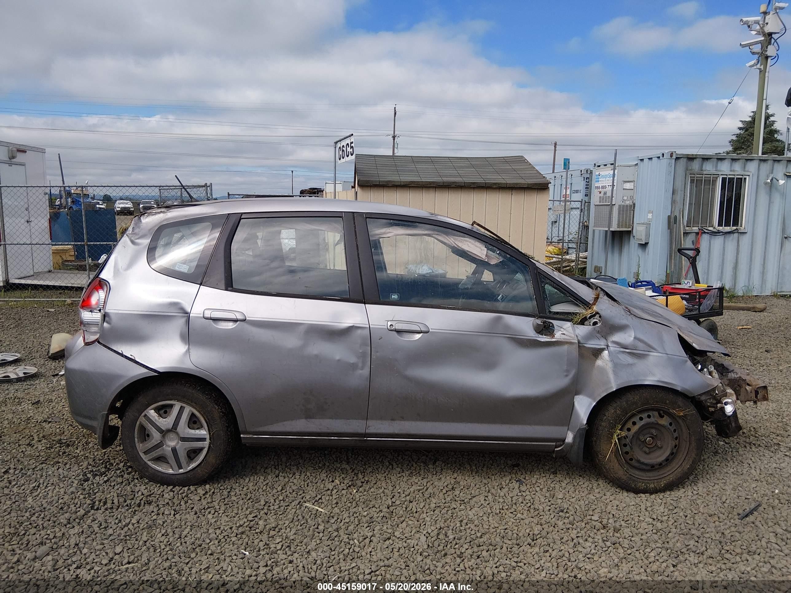 2008 Honda Fit   Silver vin: JHMGD38488S047383