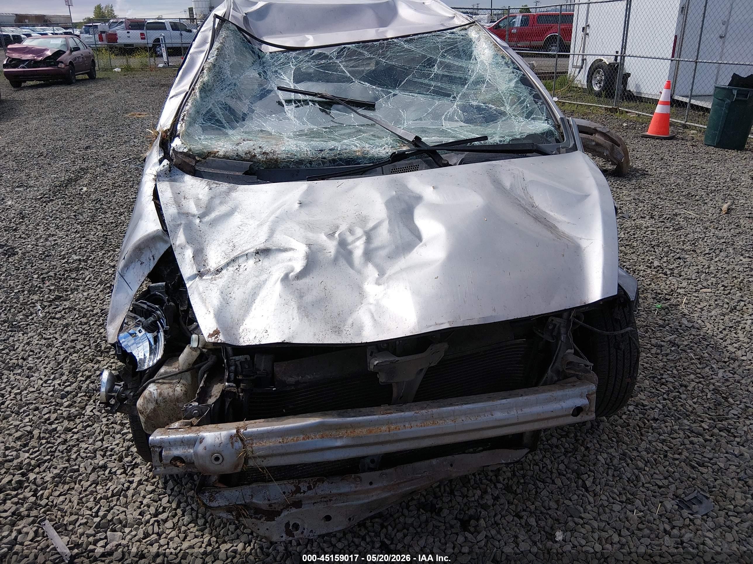 2008 Honda Fit   Silver vin: JHMGD38488S047383