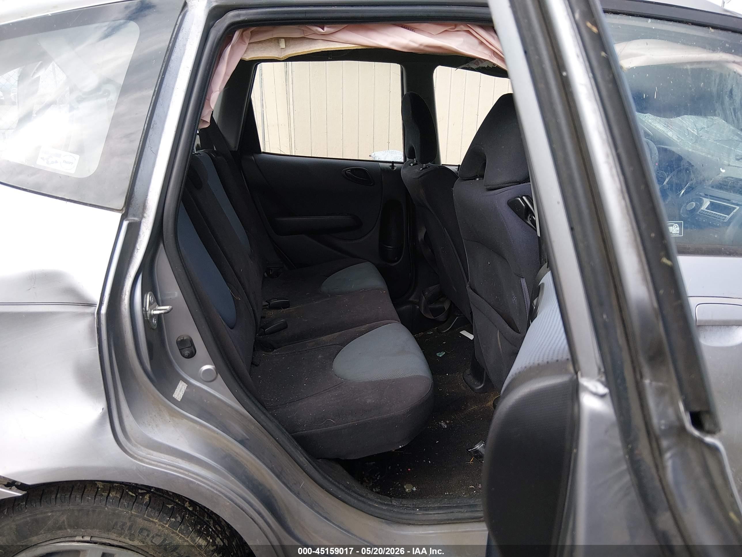 2008 Honda Fit   Silver vin: JHMGD38488S047383