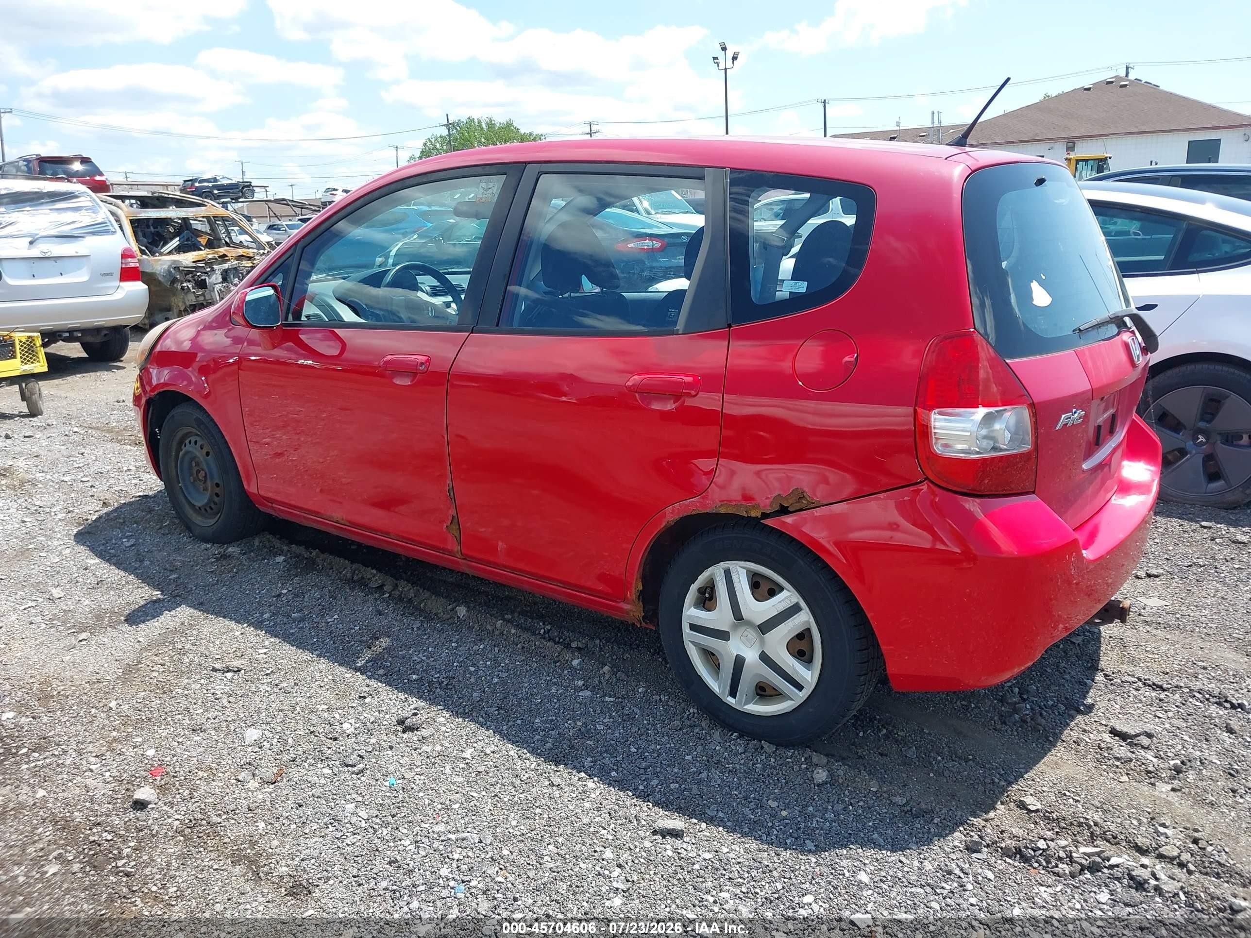 2008 Honda Fit   Red vin: JHMGD38498S067030