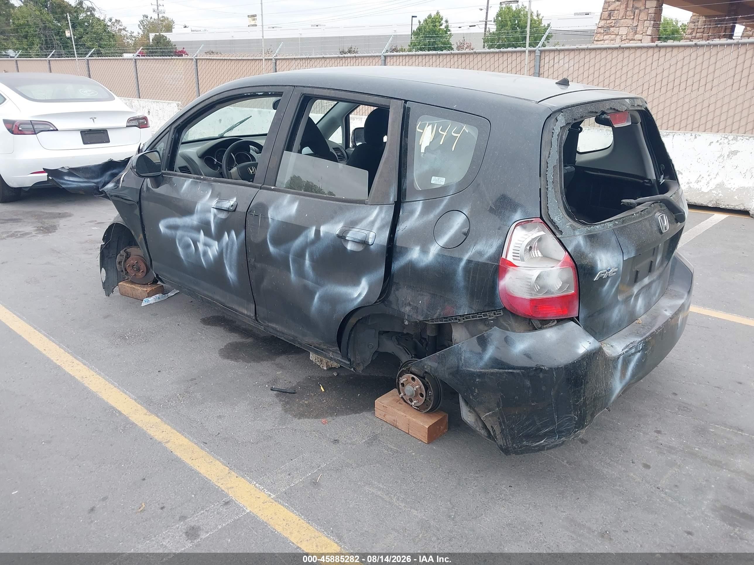 2007 Honda Fit   Black vin: JHMGD384X7S044144