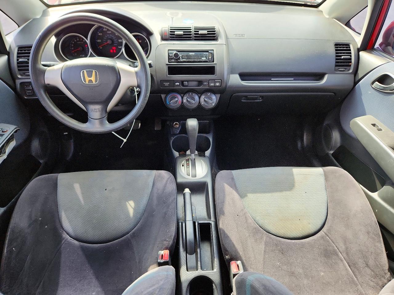 2008 Honda Fit Red vin: JHMGD384X8S020623