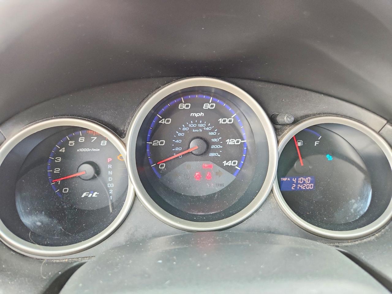 2008 Honda Fit Red vin: JHMGD384X8S020623