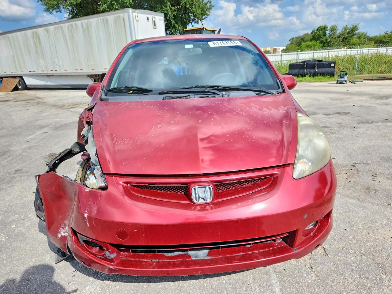 2008 Honda Fit Red vin: JHMGD384X8S020623