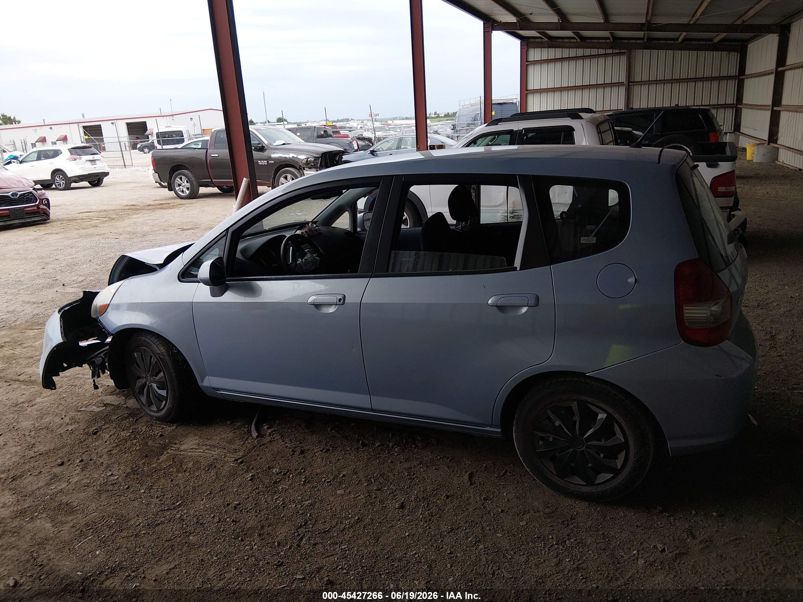 2008 Honda Fit   Light Blue vin: JHMGD384X8S029032