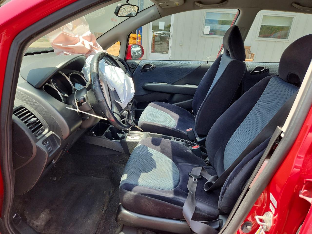 2007 Honda Fit S Red vin: JHMGD38607S002390