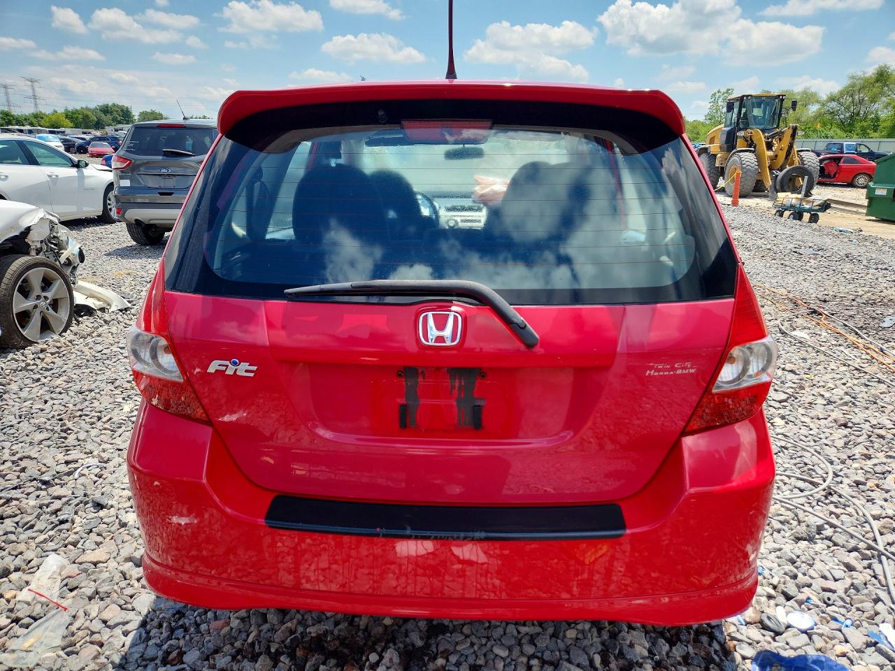 2007 Honda Fit S Red vin: JHMGD38607S002390