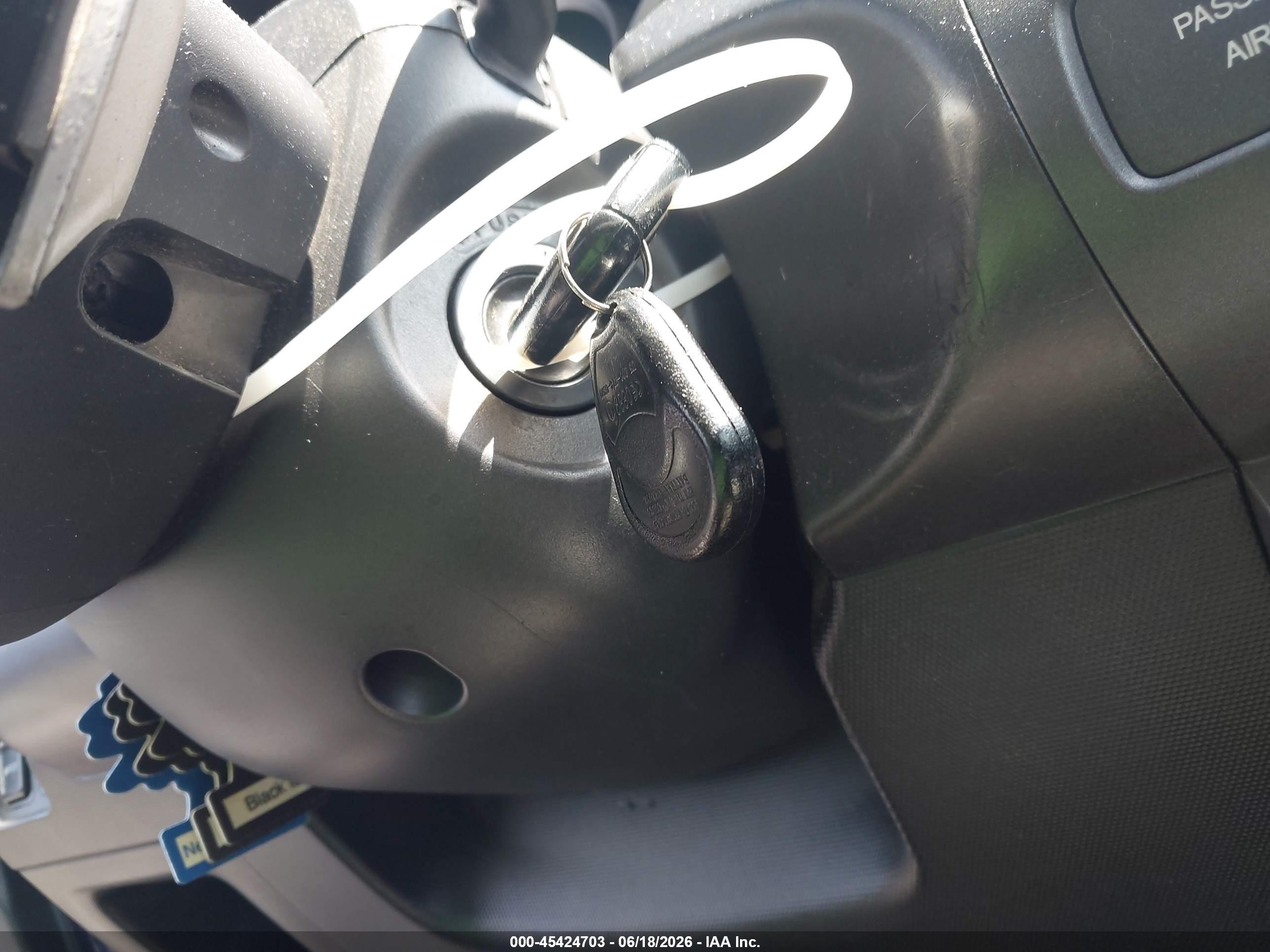 2008 Honda Fit Sport Blue vin: JHMGD38608S043359