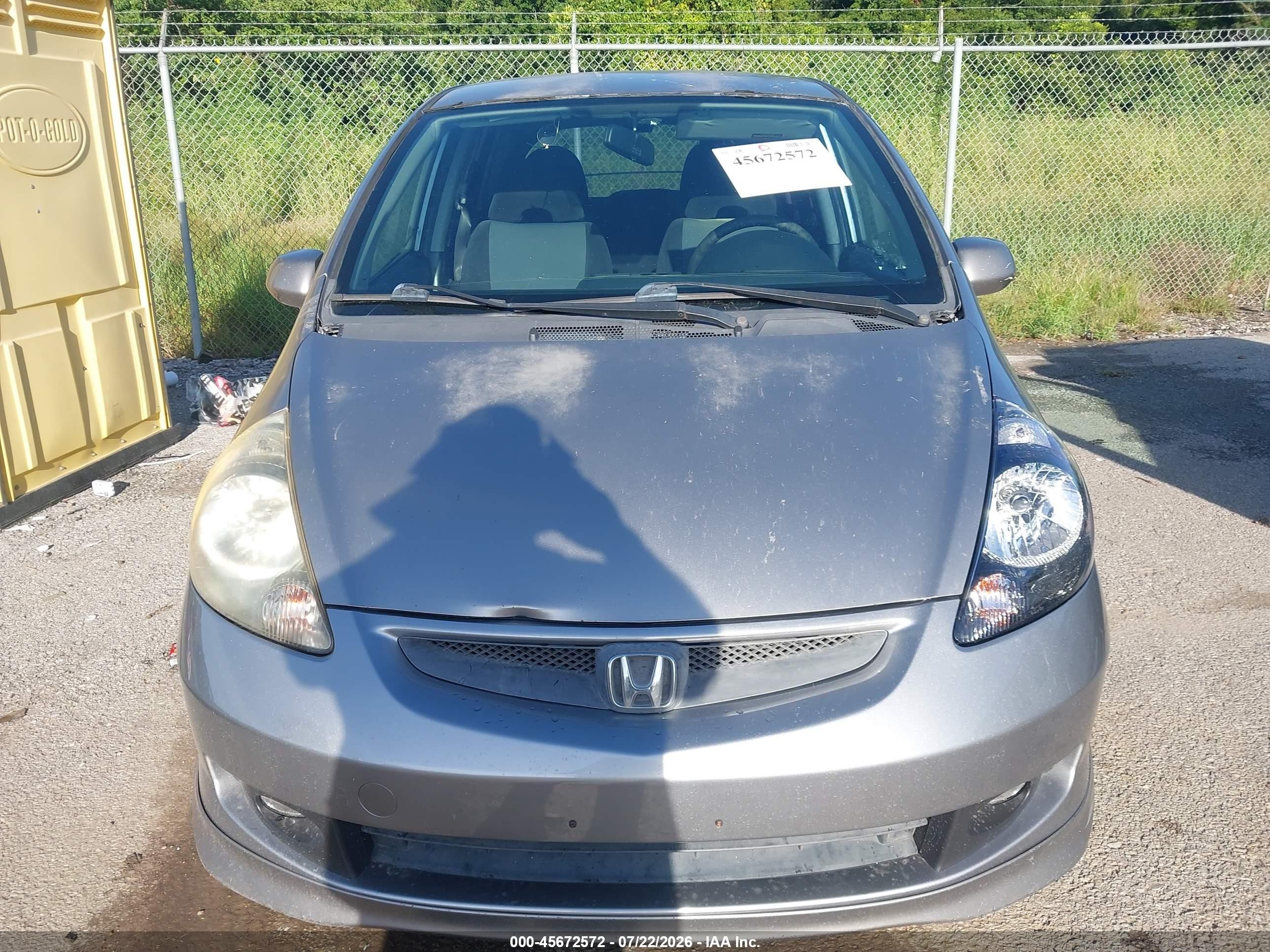 2008 Honda Fit Sport Silver vin: JHMGD38608S050036