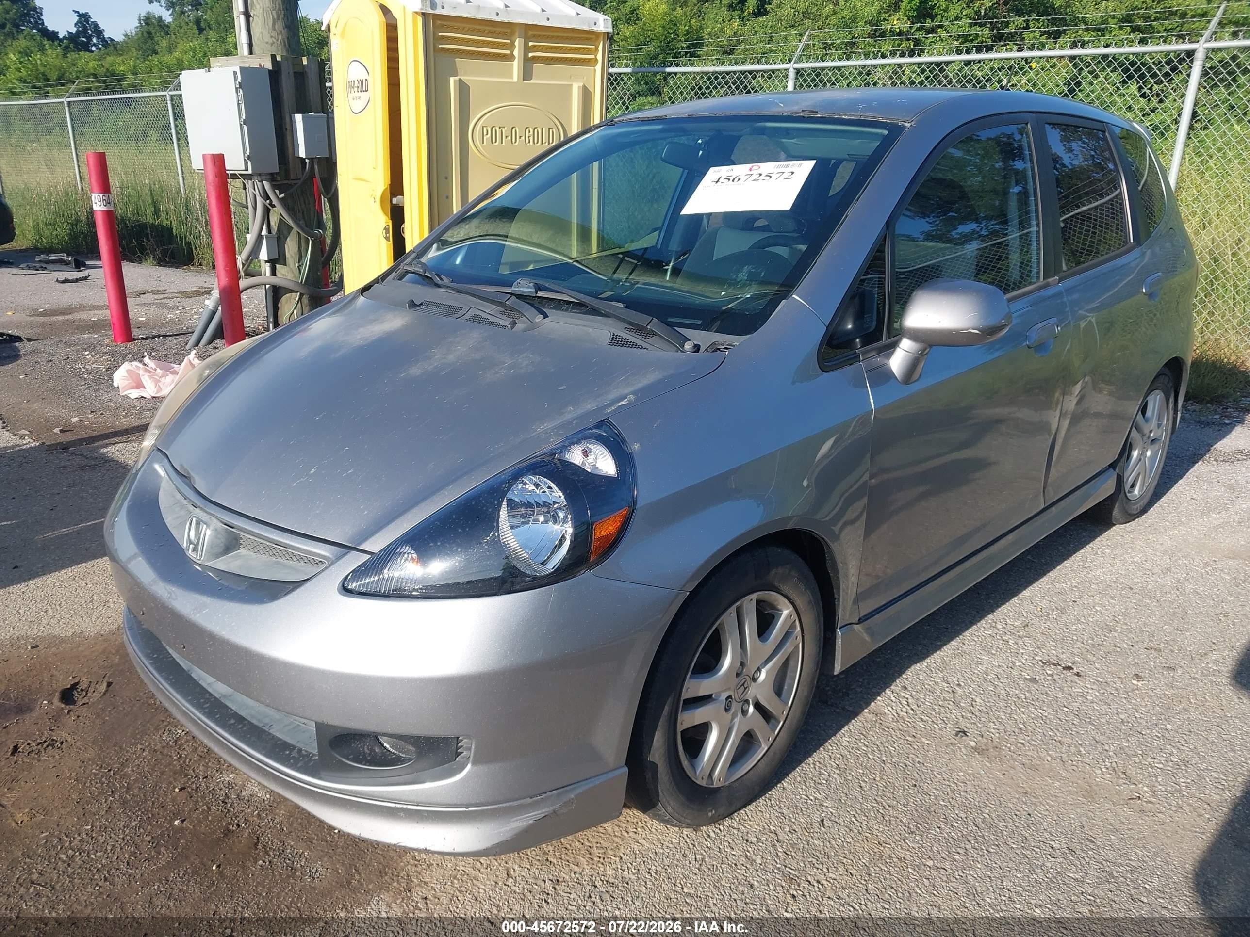 2008 Honda Fit Sport Silver vin: JHMGD38608S050036