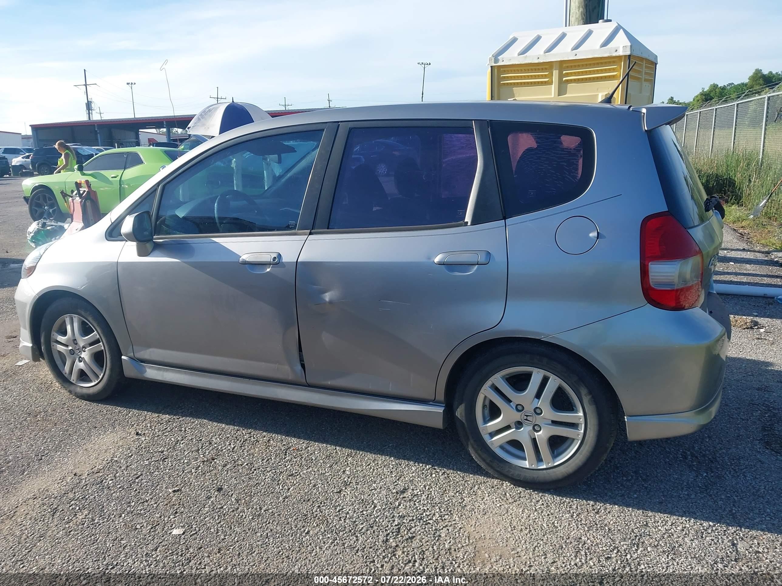 2008 Honda Fit Sport Silver vin: JHMGD38608S050036
