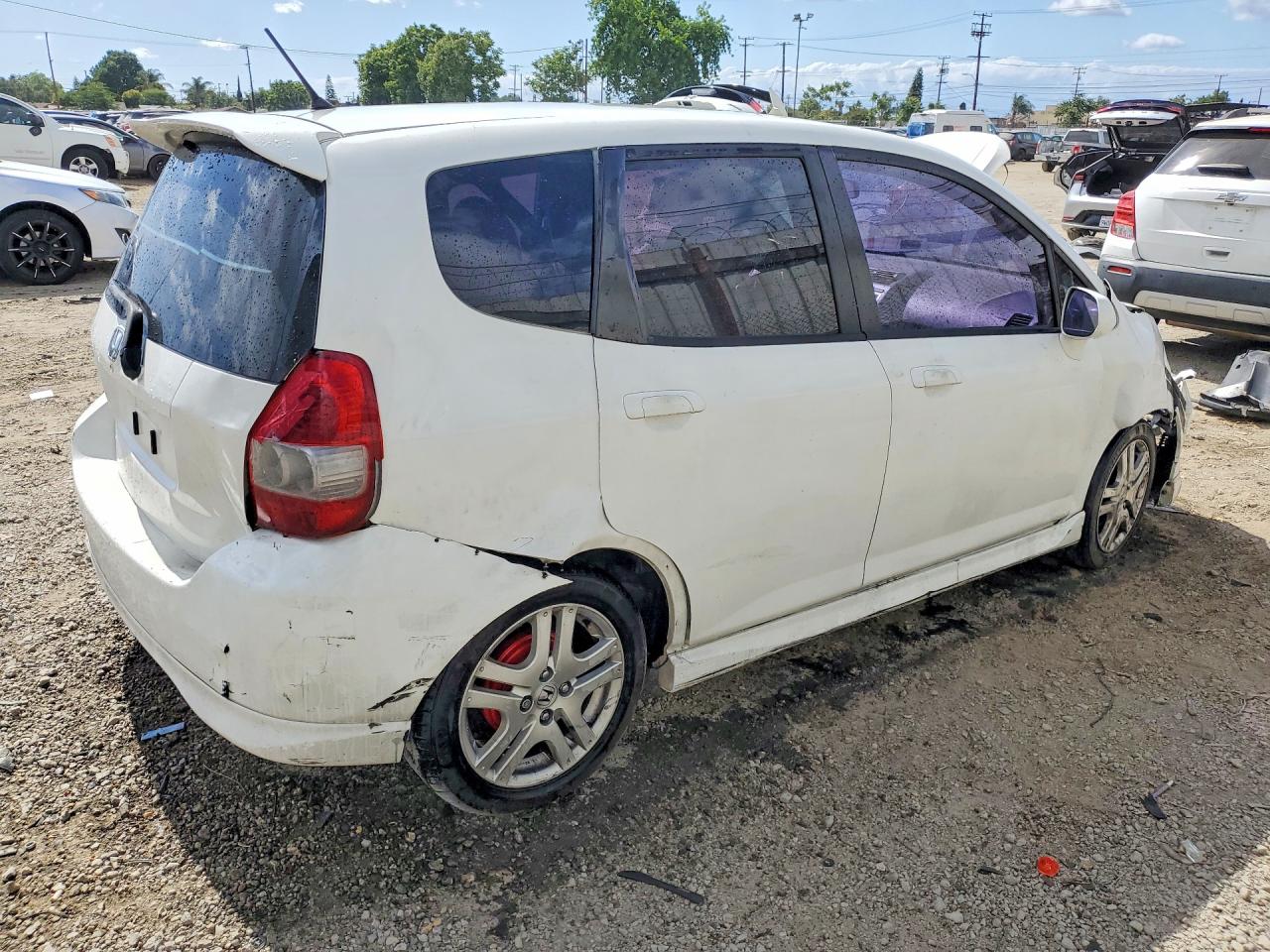 2007 Honda Fit S White vin: JHMGD38627S030367