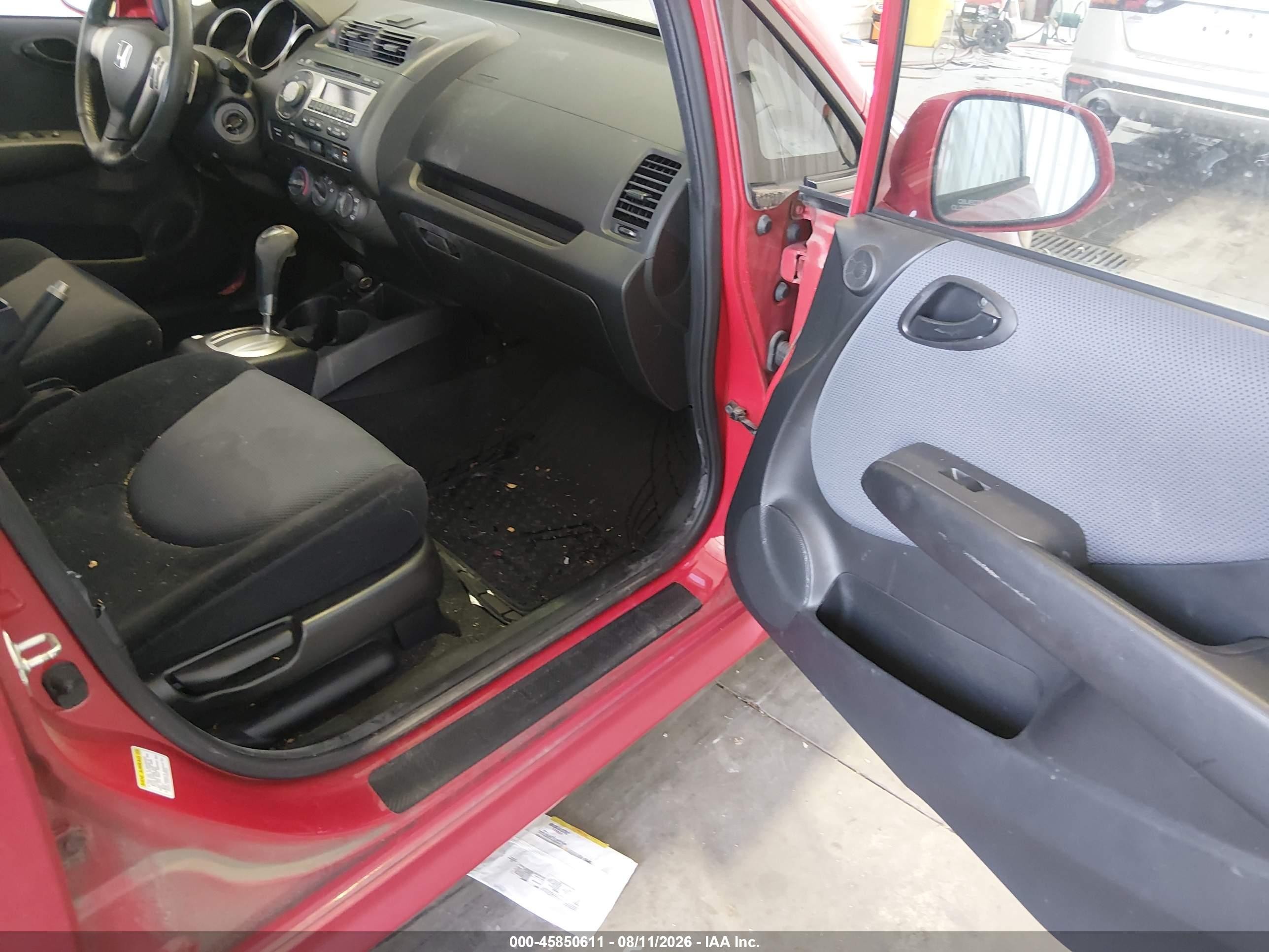 2008 Honda Fit Sport Red vin: JHMGD38628S059224