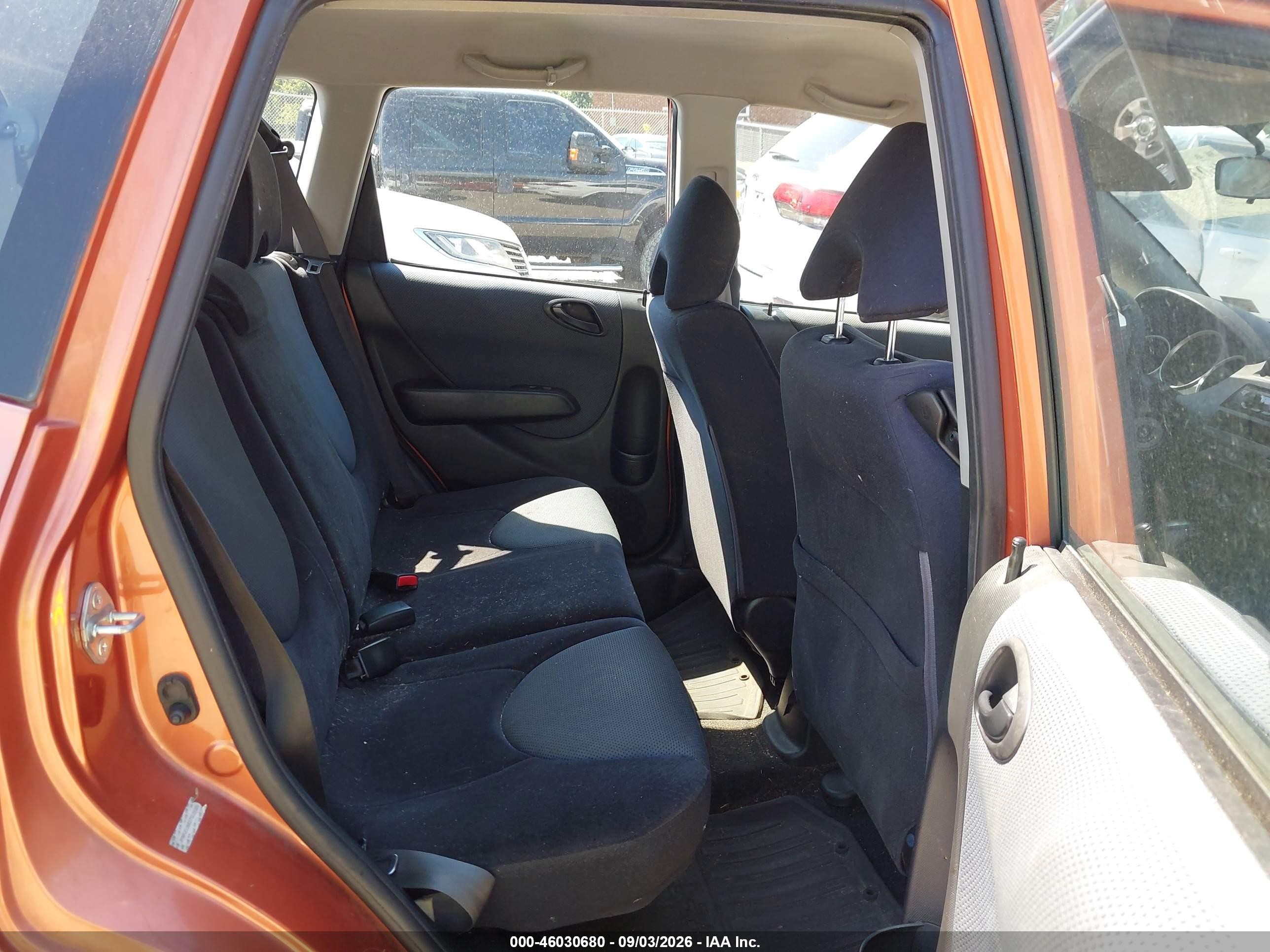 2007 Honda Fit Sport Orange vin: JHMGD38637S020320