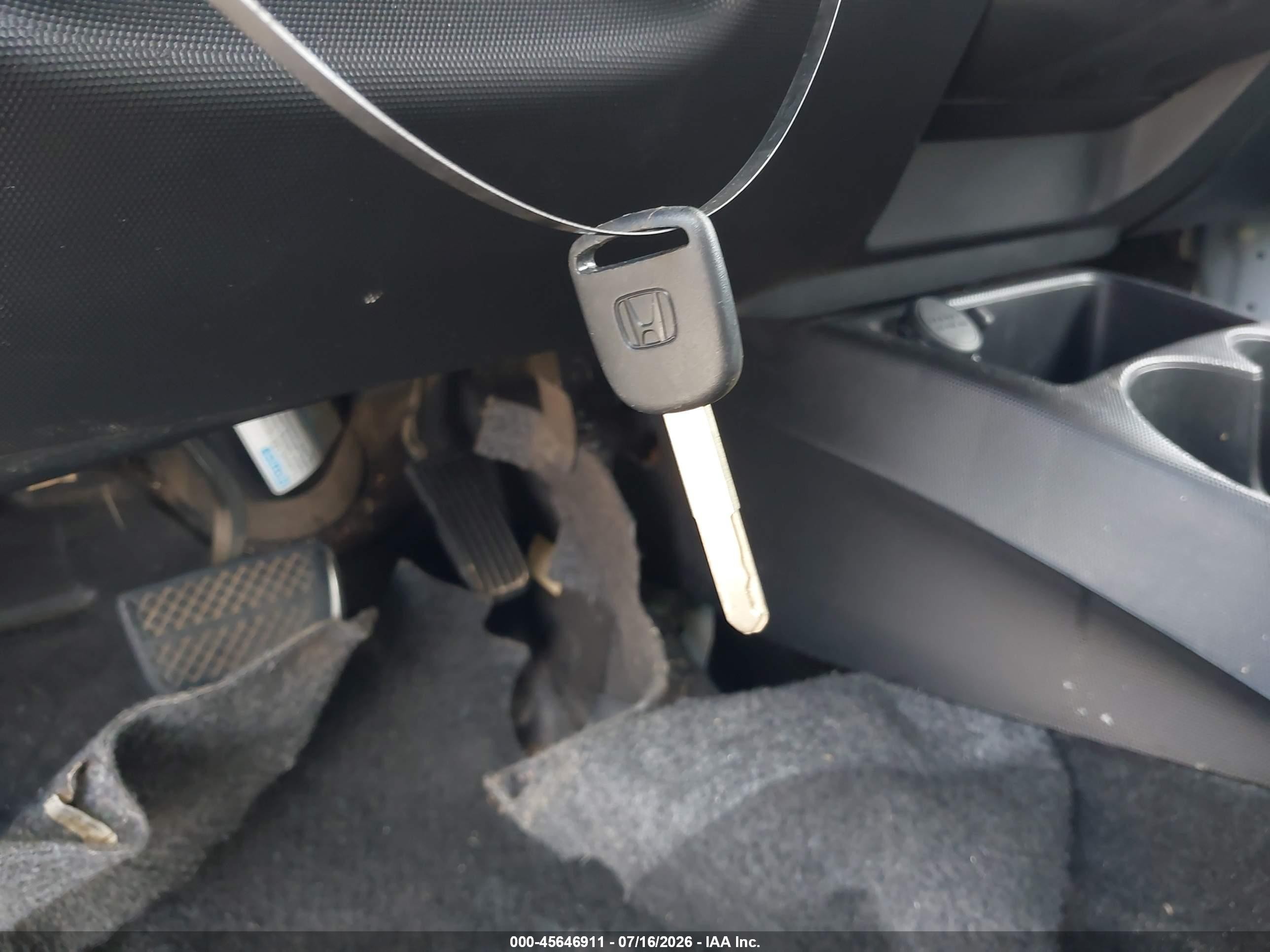 2007 Honda Fit Sport White vin: JHMGD38637S048957