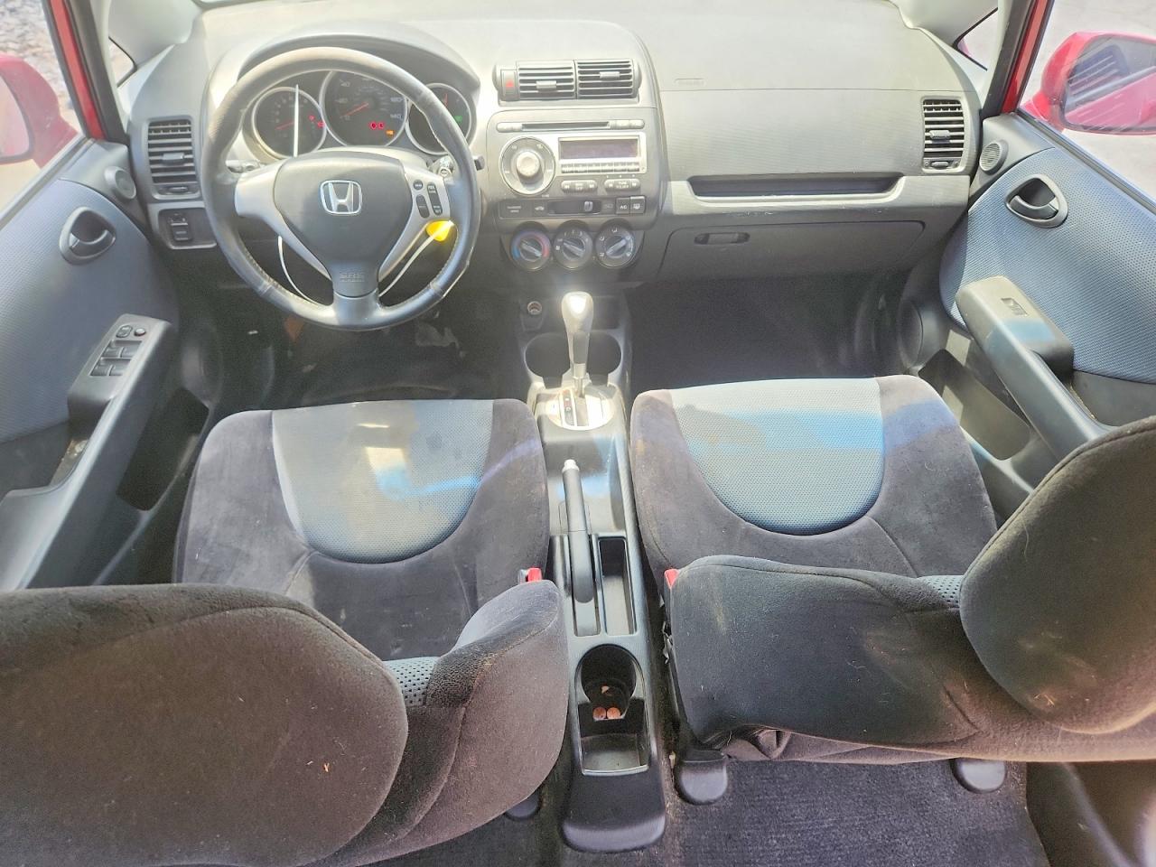 2008 Honda Fit Sport Red vin: JHMGD38638S012803