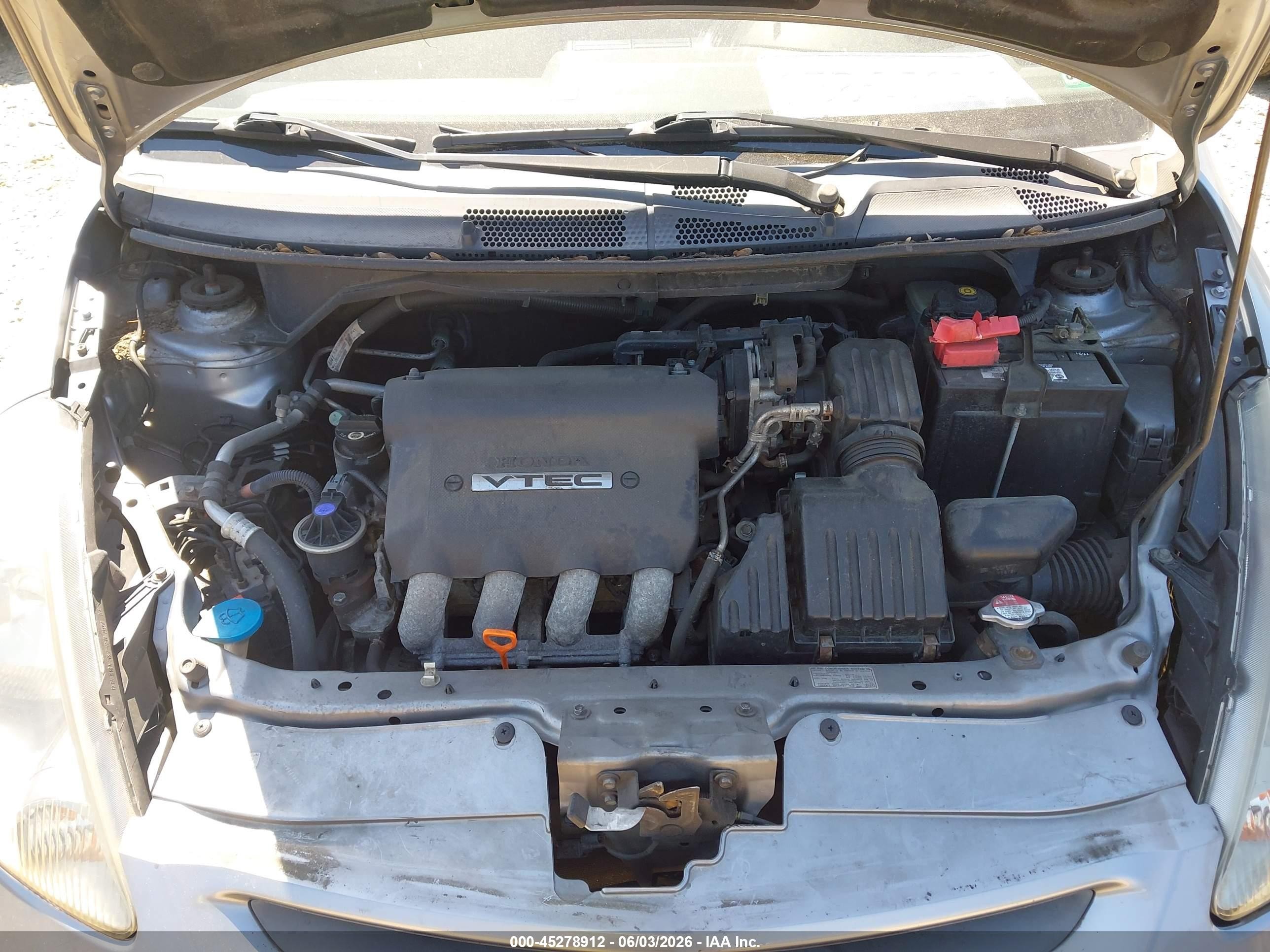 2008 Honda Fit Sport Silver vin: JHMGD38638S016480