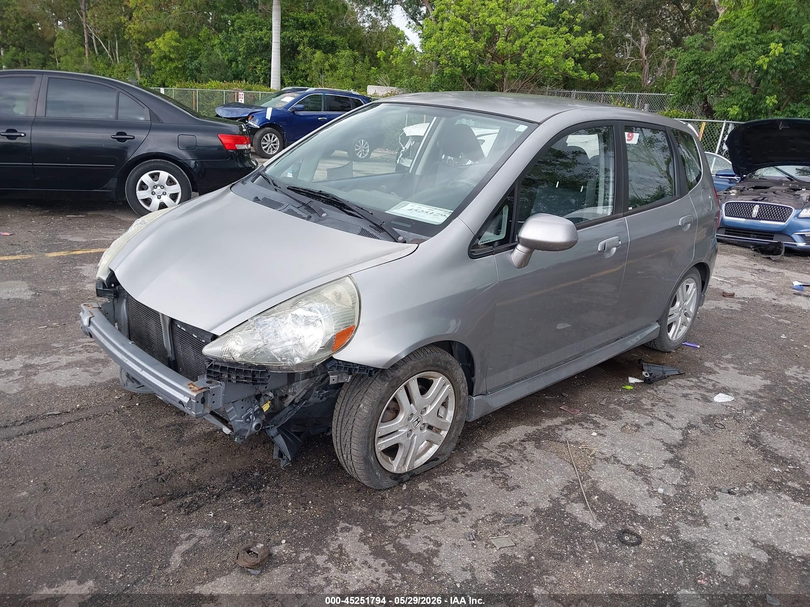 2007 Honda Fit Sport Gray vin: JHMGD38647S020732