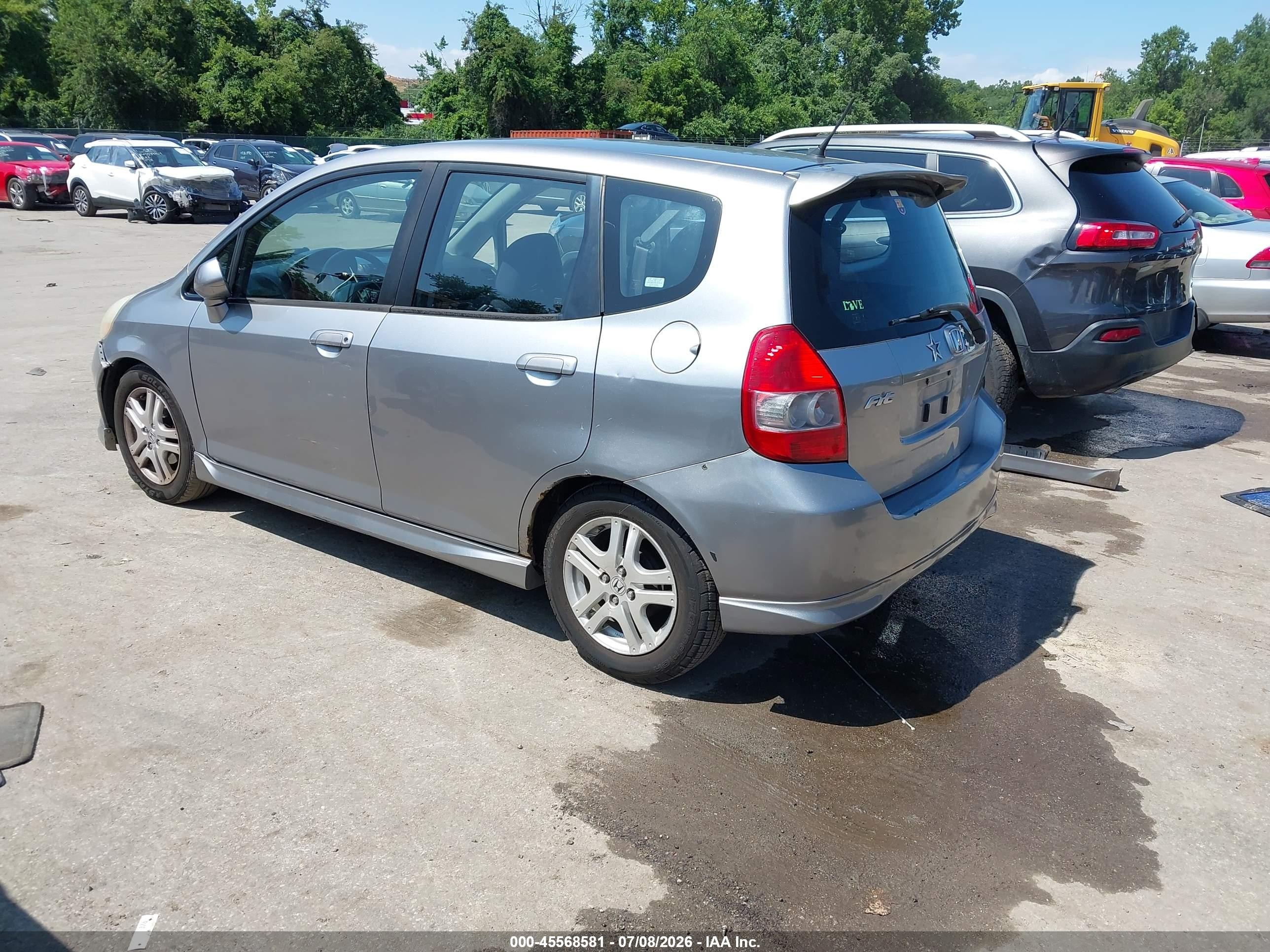 2007 Honda Fit Sport Silver vin: JHMGD38647S042794