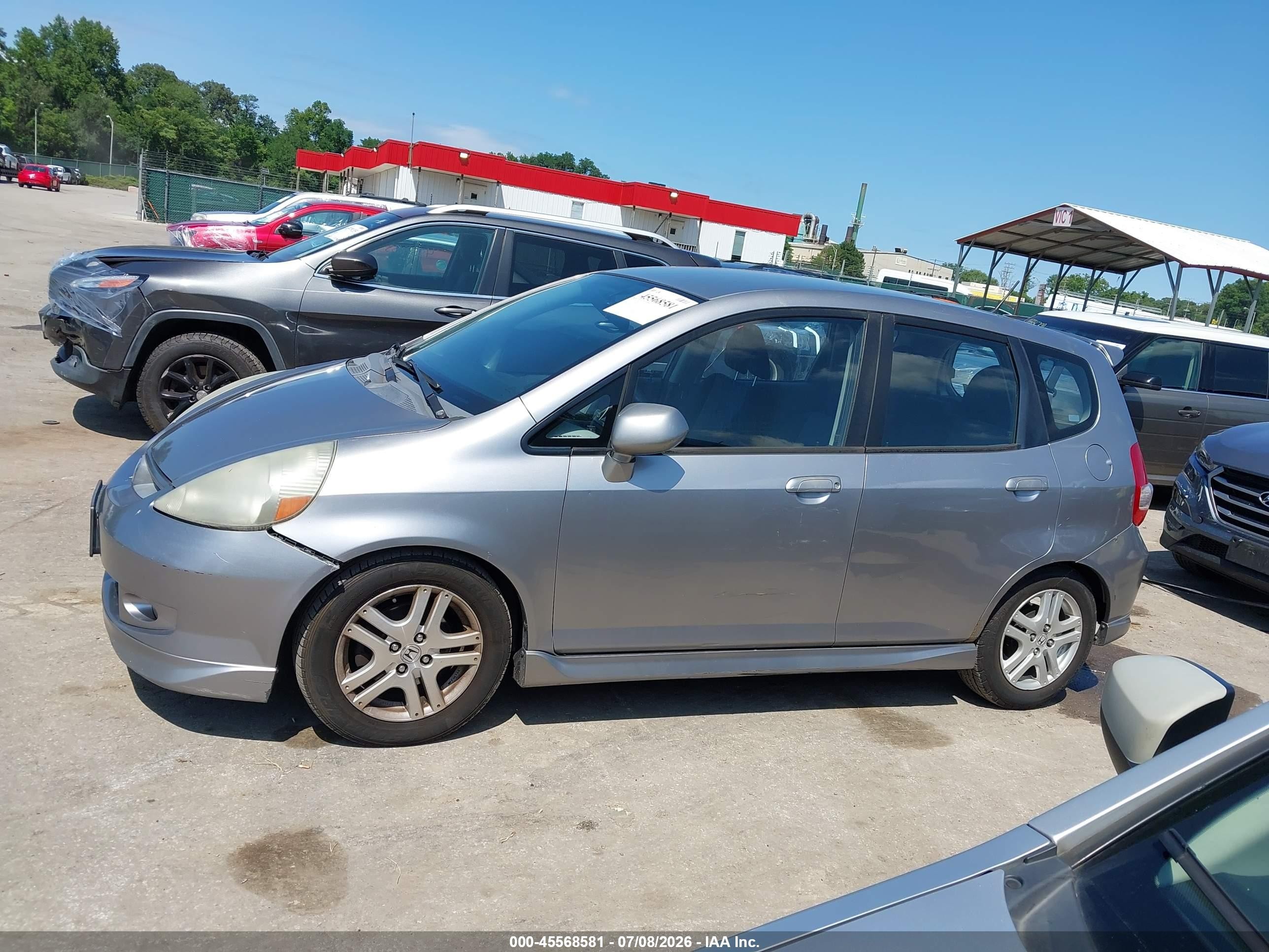 2007 Honda Fit Sport Silver vin: JHMGD38647S042794