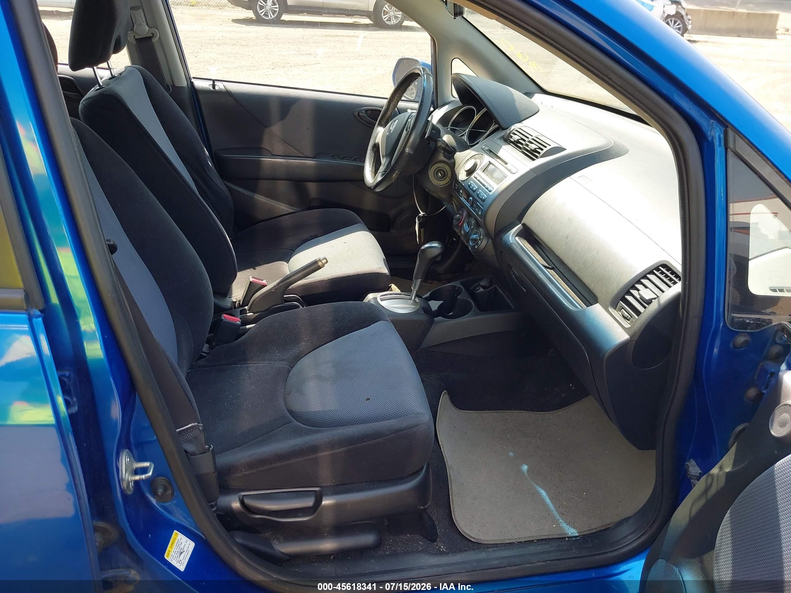 2008 Honda Fit Sport Blue vin: JHMGD38648S036981