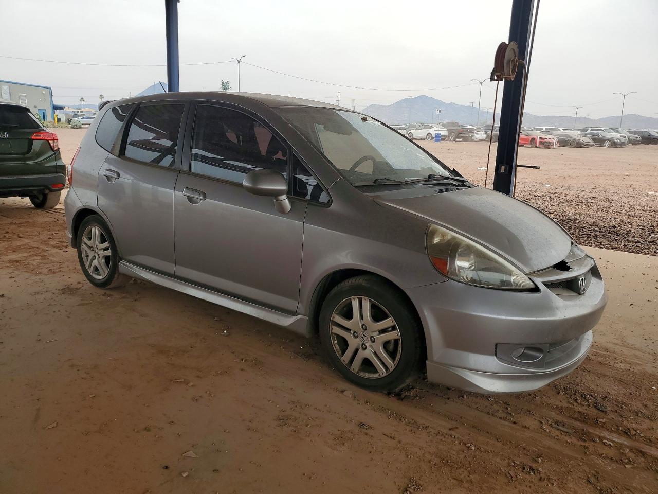 2007 Honda Fit S Silver vin: JHMGD38657S015880