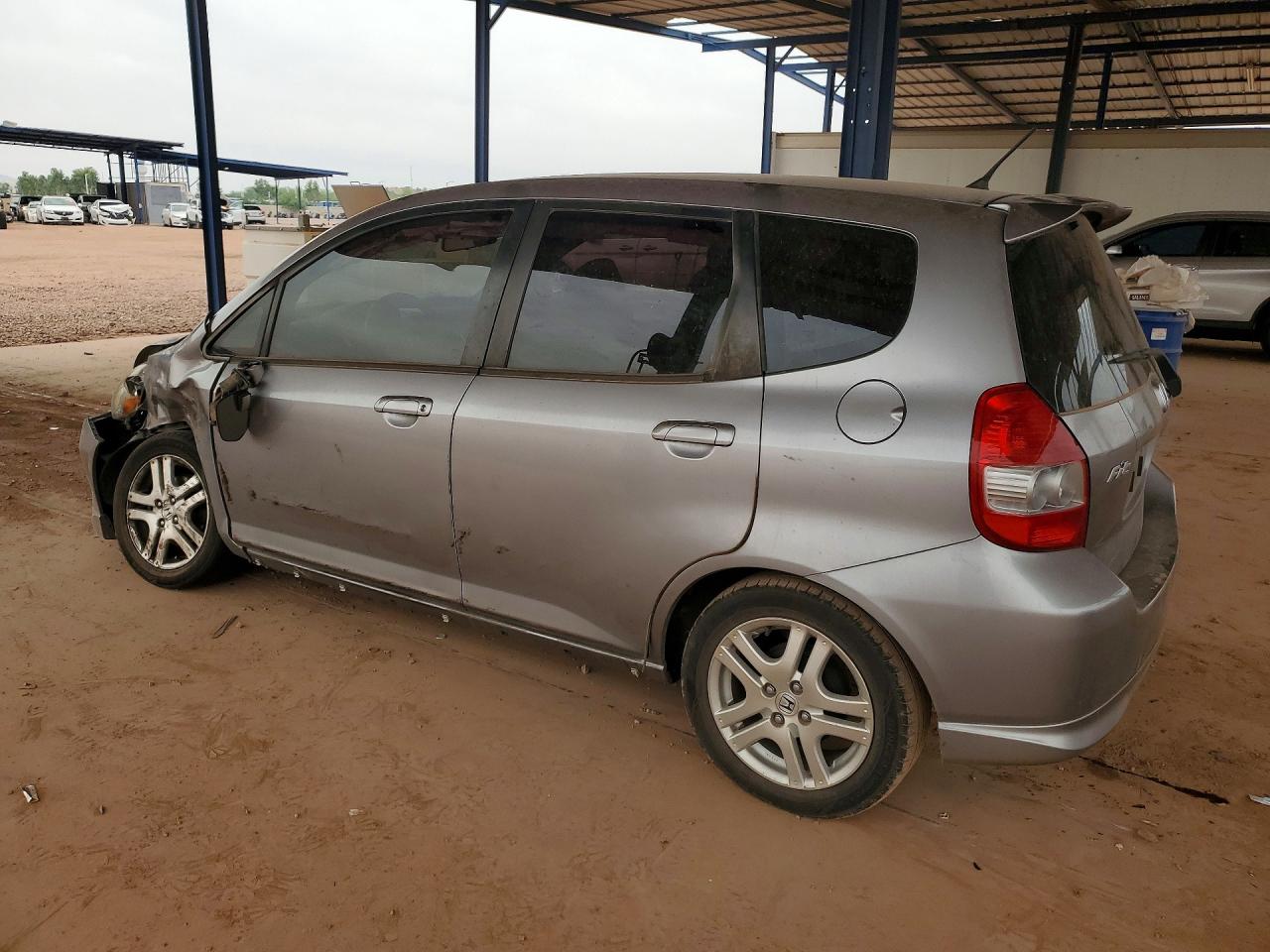 2007 Honda Fit S Silver vin: JHMGD38657S015880