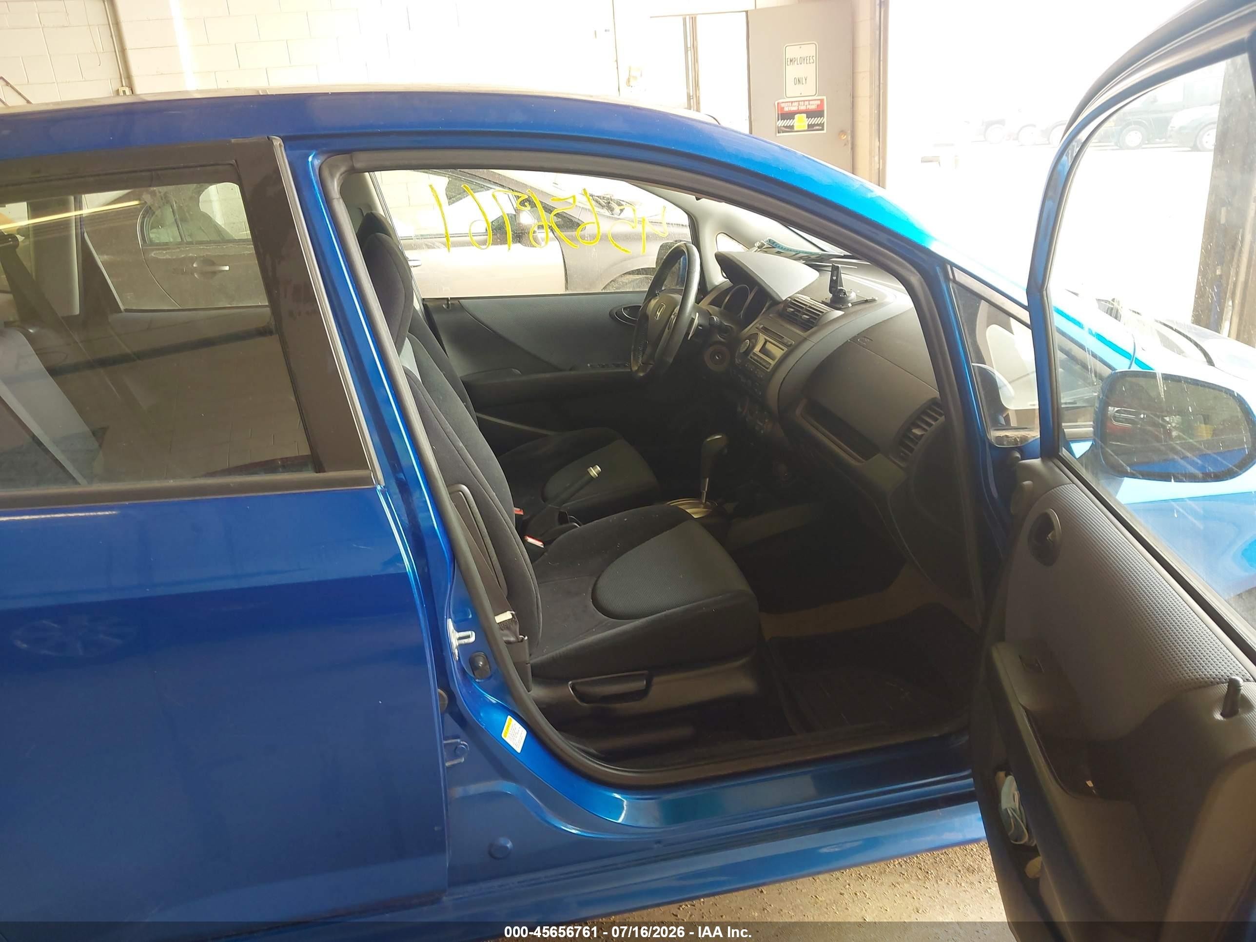 2007 Honda Fit Sport Blue vin: JHMGD38657S053450
