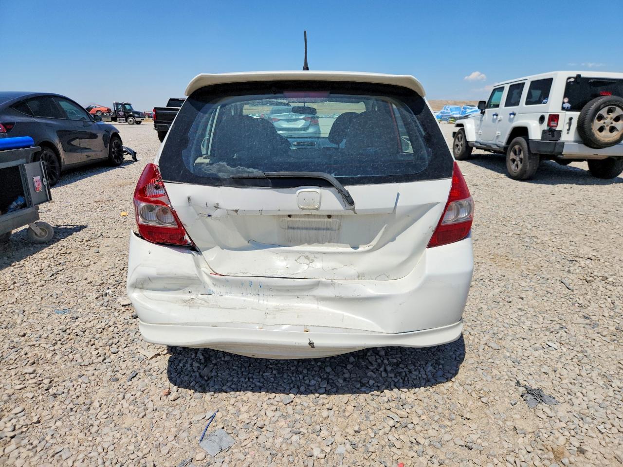 2007 Honda Fit S White vin: JHMGD38667S016150