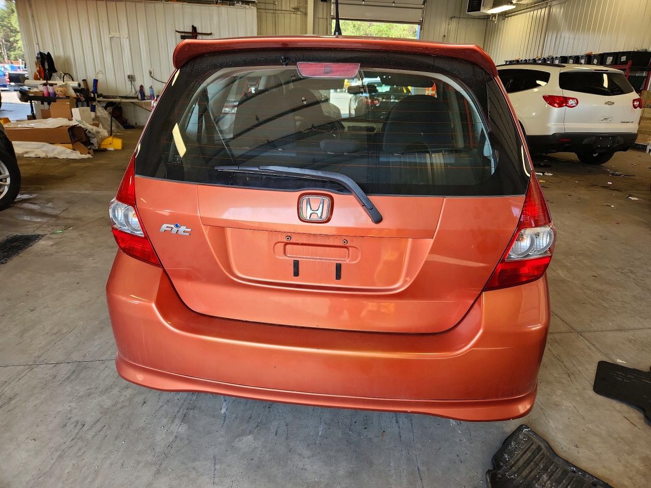 2008 Honda Fit Sport Orange vin: JHMGD38668S036464