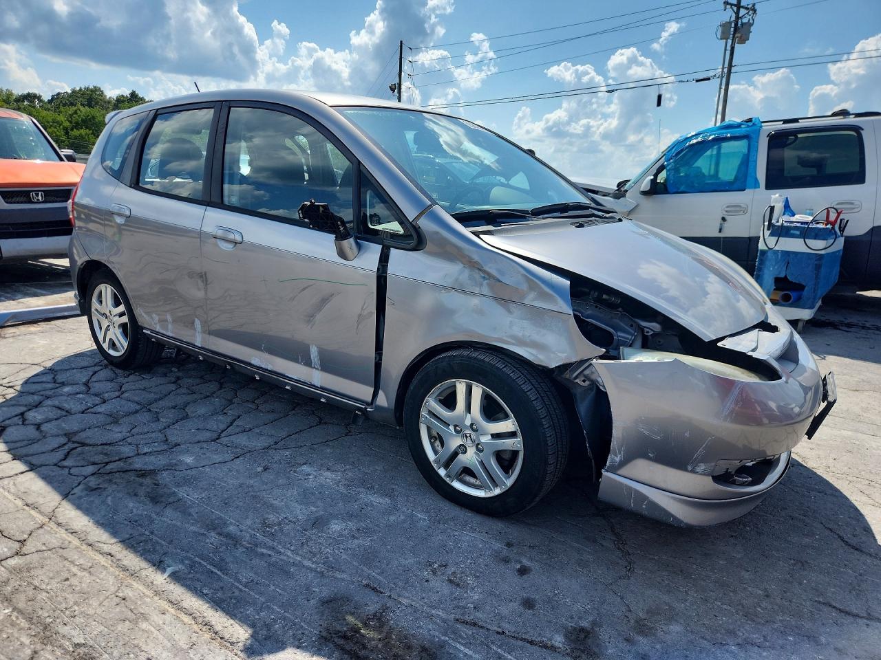 2008 Honda Fit Sport Silver vin: JHMGD38668S063826